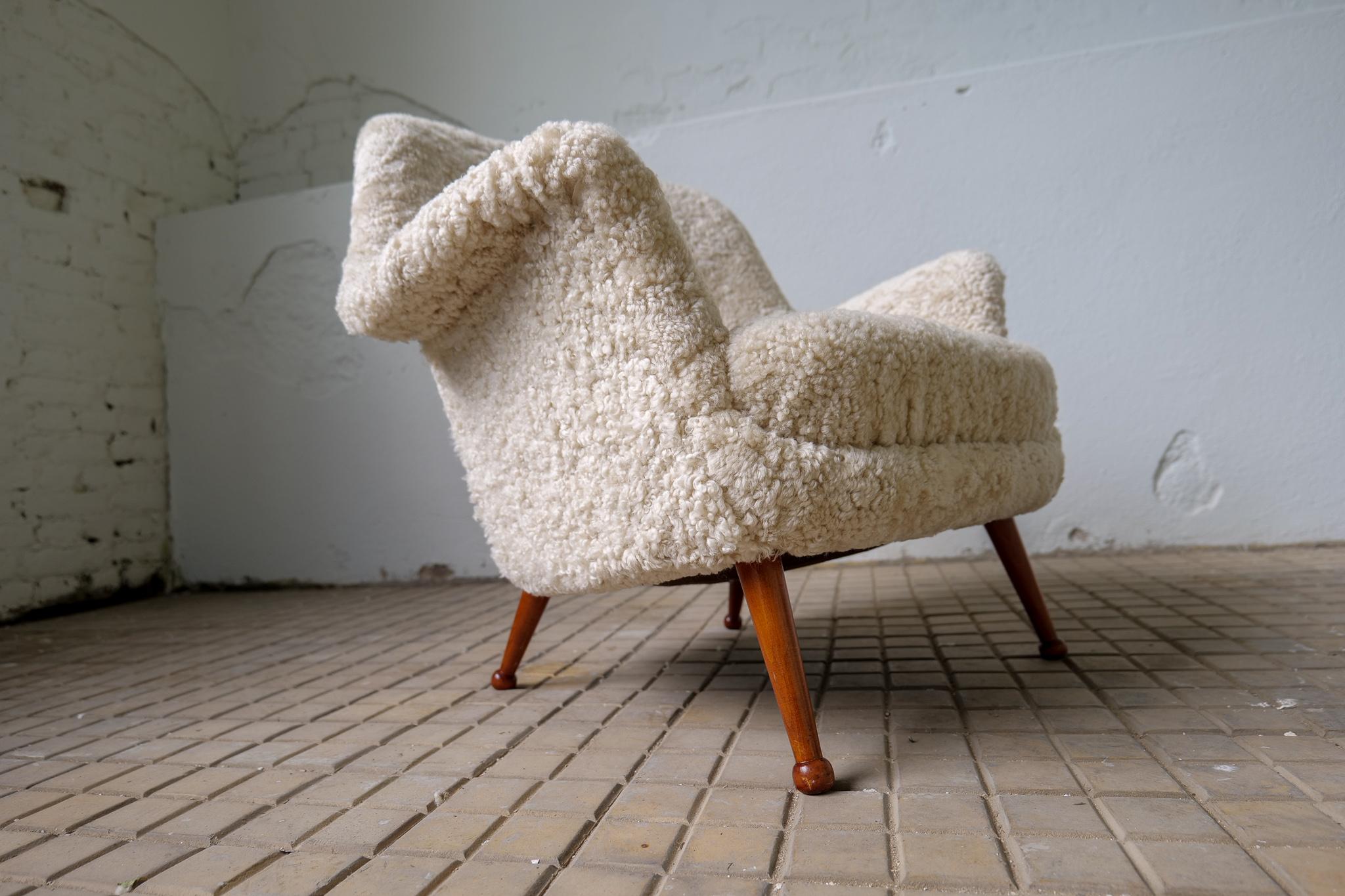 Swedish Mid-Century Lounge Chair 