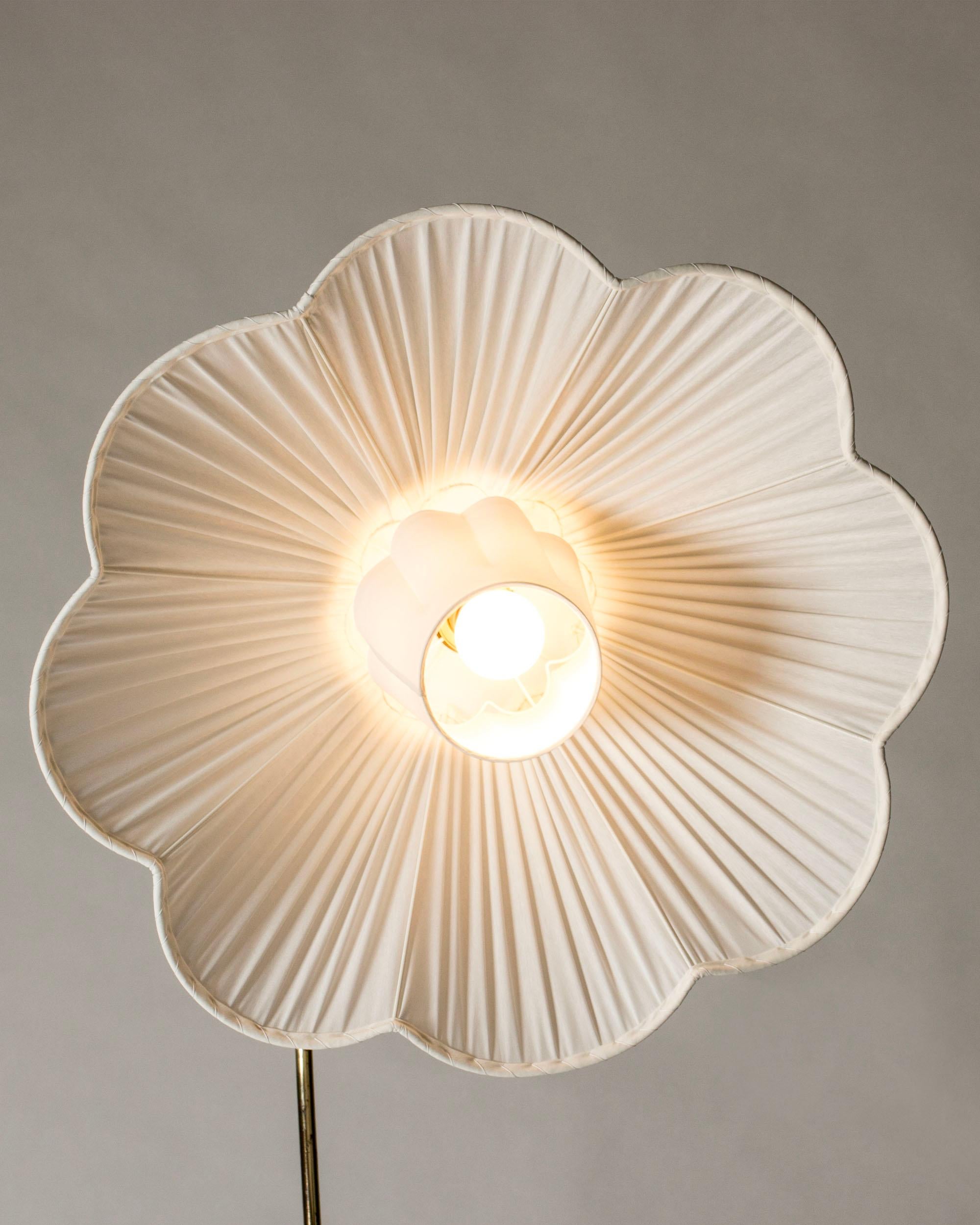Suédois Lampadaire suédois moderniste du milieu du siècle dernier, Suède, années 1940 en vente