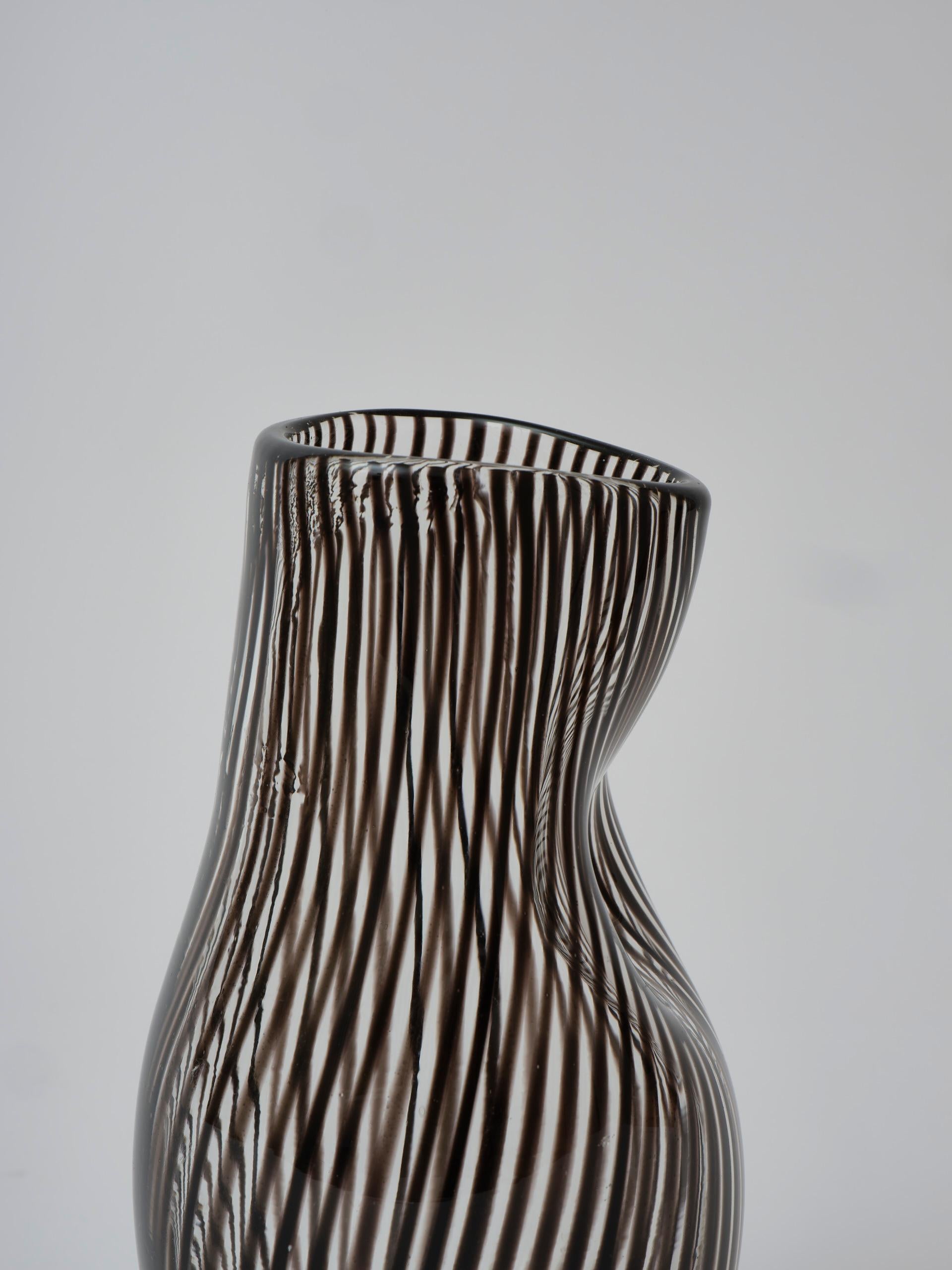 Swedish midcentury mouth blown striped glass vase For Sale 1