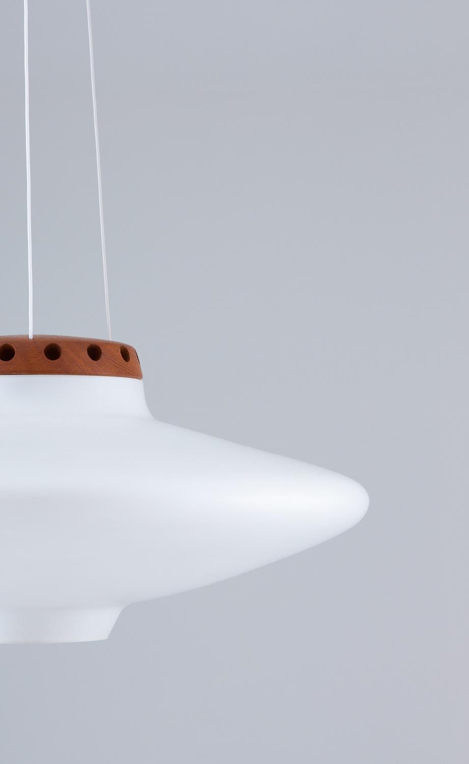 Swedish Midcentury Pendant in Oak and Opaline Glass by Luxus For Sale 3
