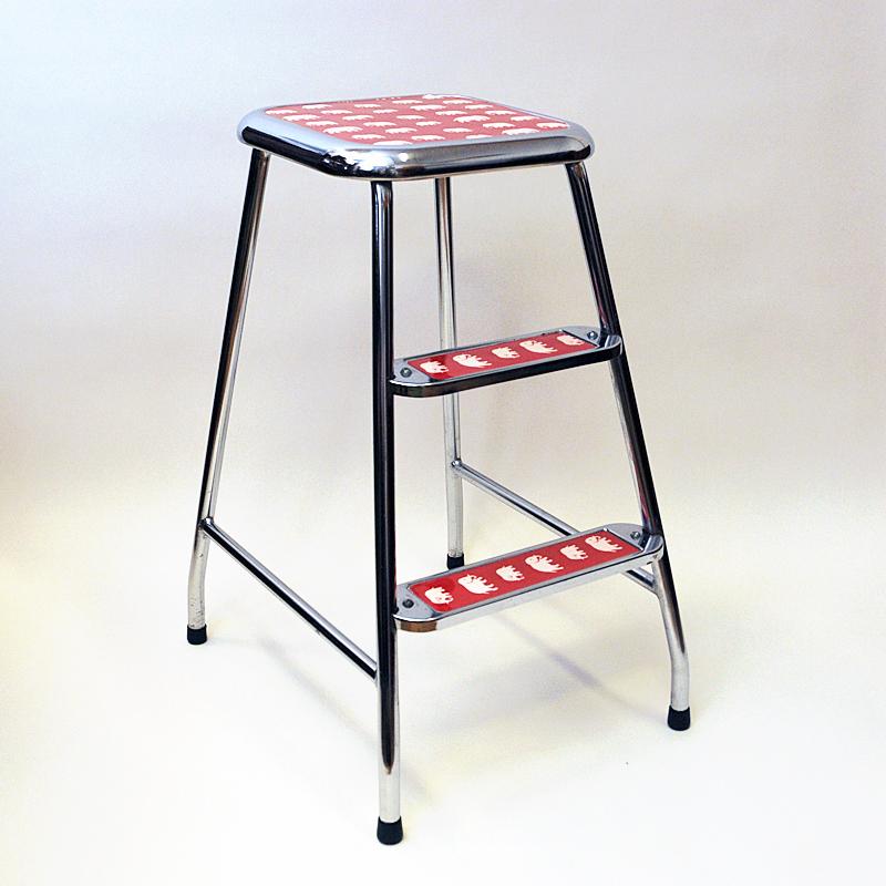 The Swedish classicer - and ever useful step stool of steel with a classic chrome finnish made by Lindqvist Verkstad AB, Motala in the 1950s.
Steady and multifunctional stool with two steps in front and a solid square top seat. The stool is very