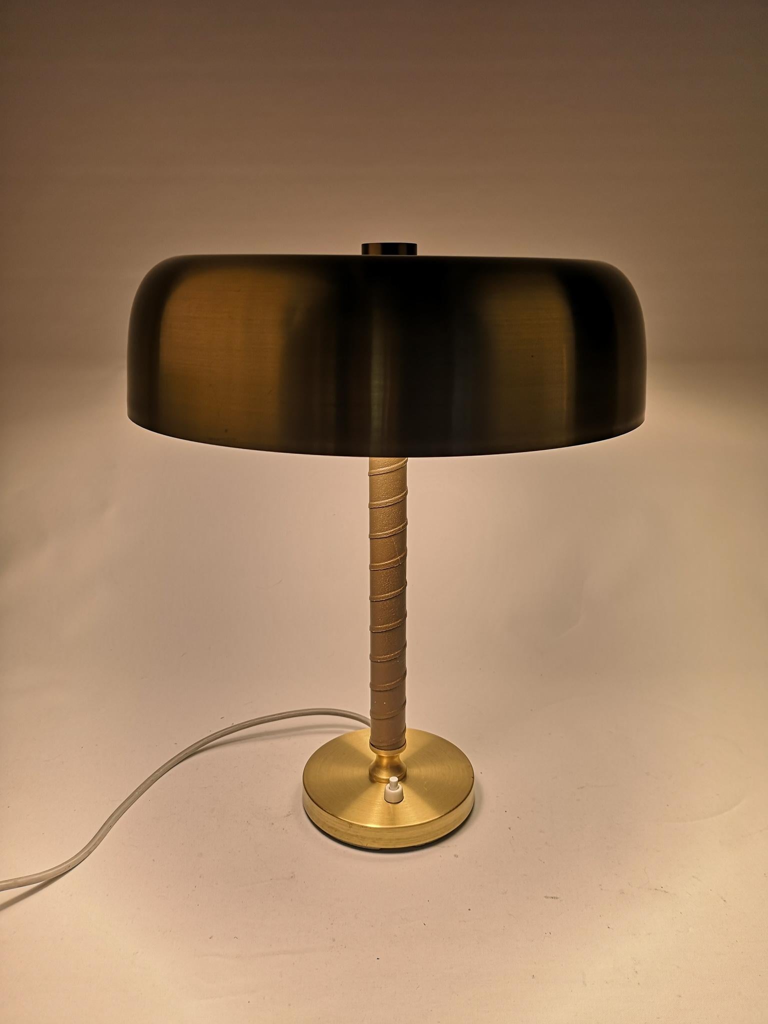 Swedish Midcentury Table Lamp in Brass and Leather by Boréns 3