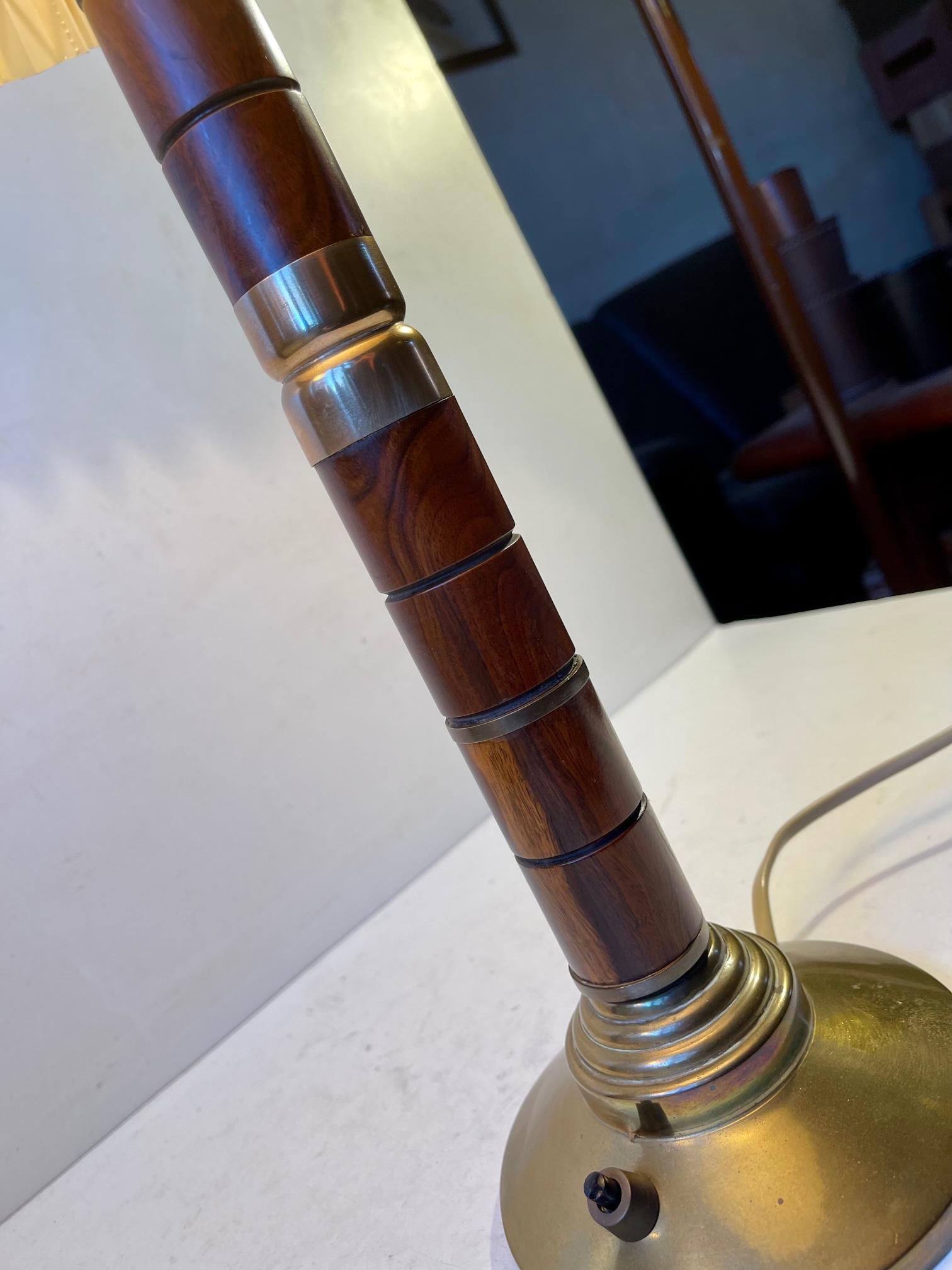 Swedish Midcentury Table Lamp in Brass and Mahogany, 1960s In Good Condition For Sale In Esbjerg, DK