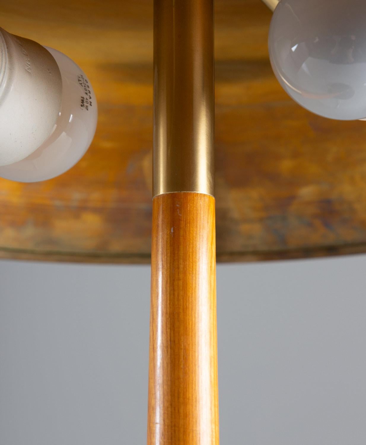 Swedish Midcentury Table Lamp in Brass by Harald Notini for Böhlmarks For Sale 1