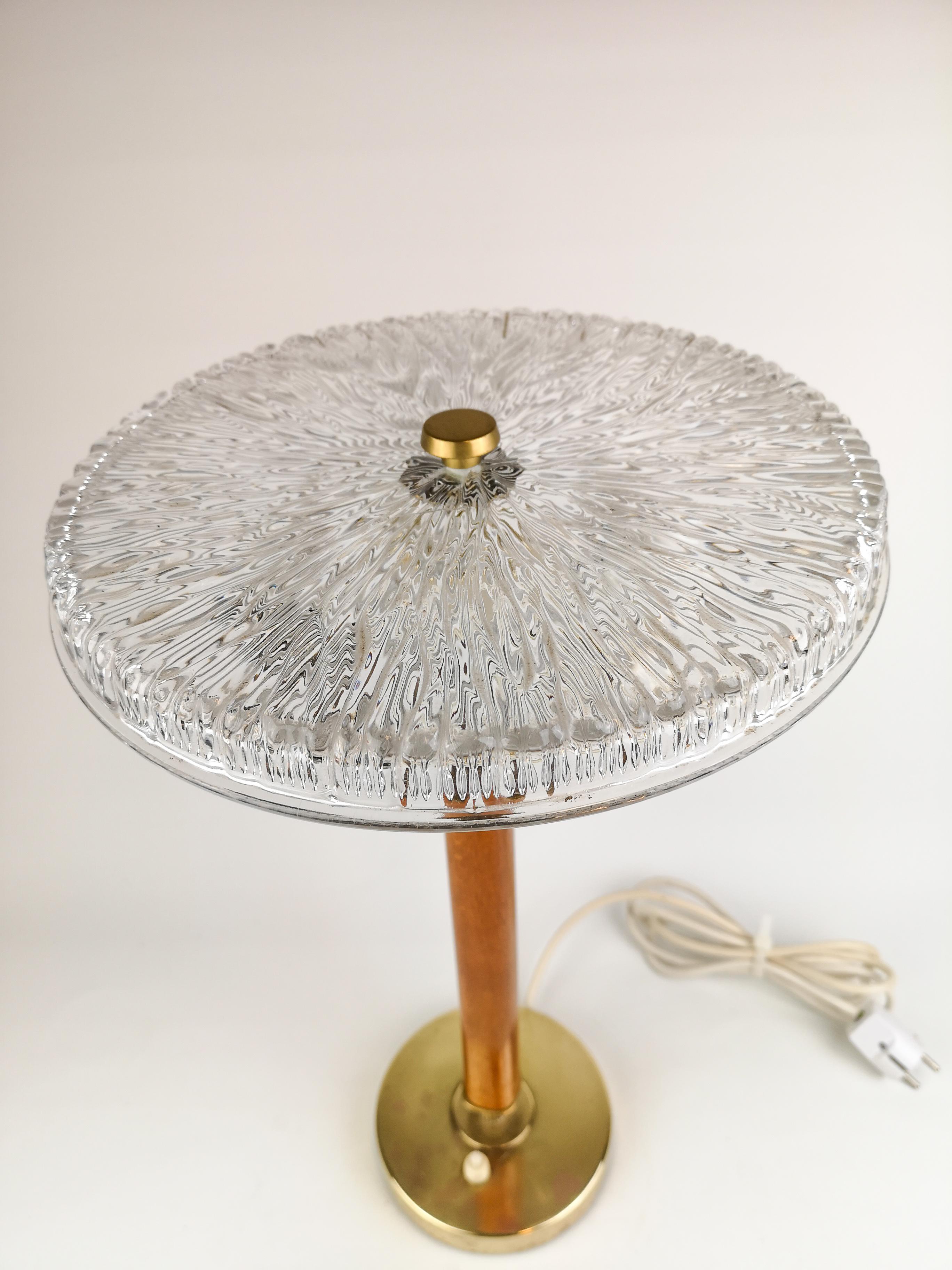 Swedish Midcentury Table Lamp in Brass, Crystal and Wood by Boréns For Sale 8