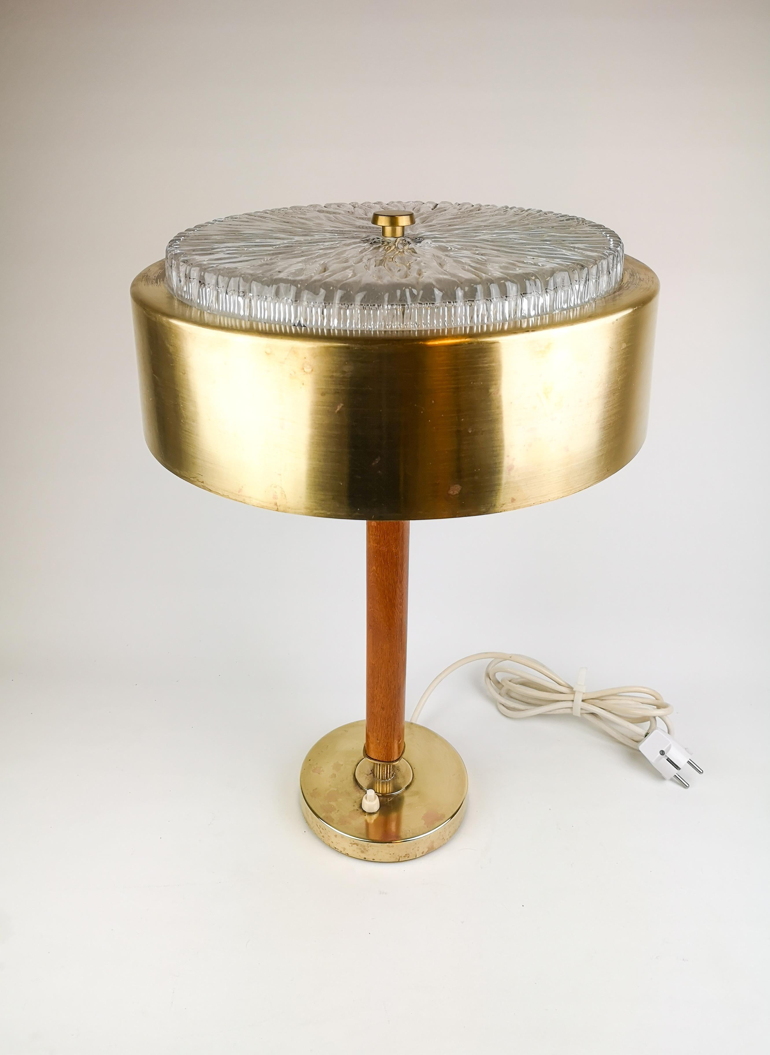 Scandinavian Modern Swedish Midcentury Table Lamp in Brass, Crystal and Wood by Boréns For Sale