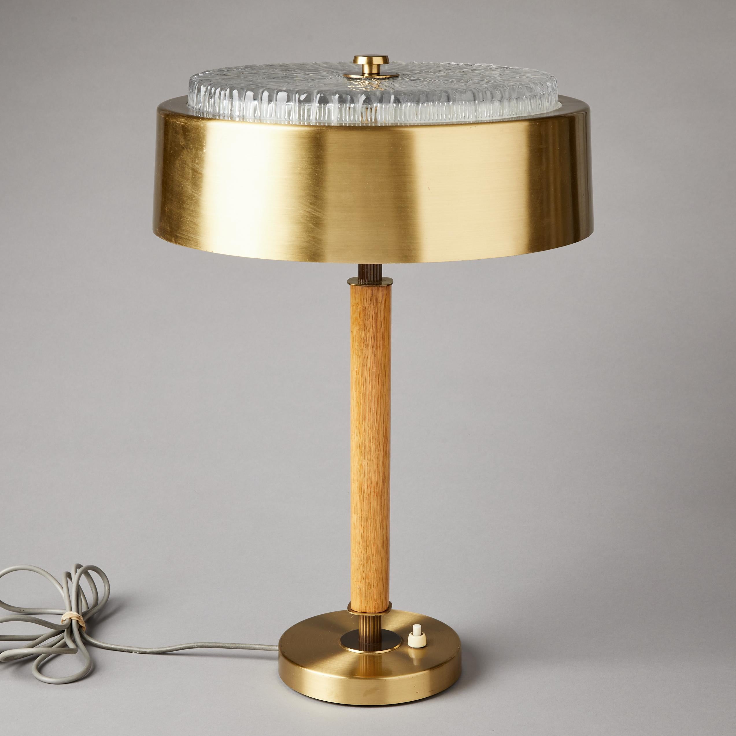 Swedish Midcentury Table Lamp in Brass, Crystal and Wood by Boréns In Good Condition For Sale In Uccle, BE