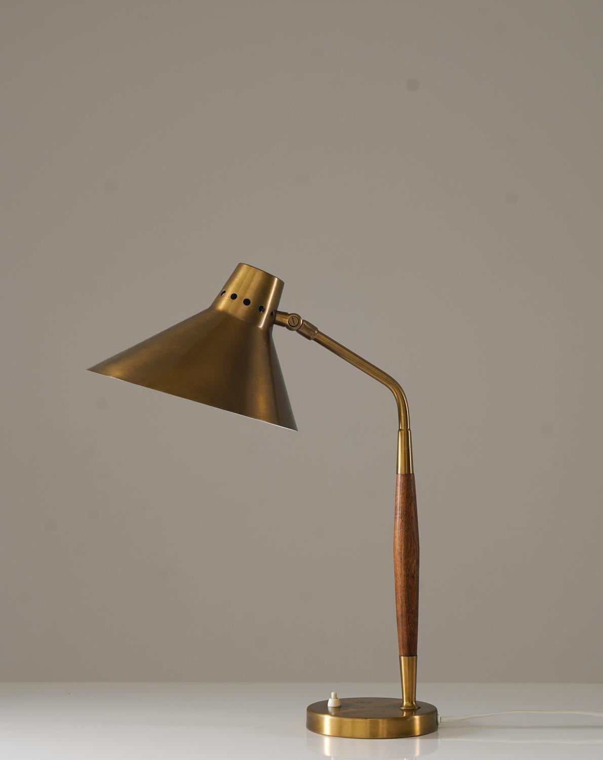 Swedish Midcentury Table Lamp in Perforated Brass For Sale 4