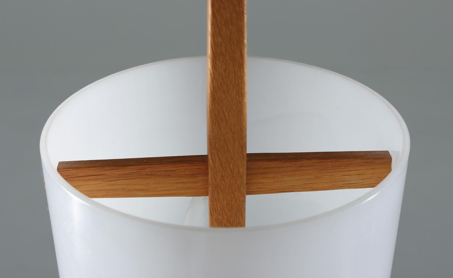 Swedish Midcentury Table Lamps in Acrylic and Oak by Luxus, 1960s 1