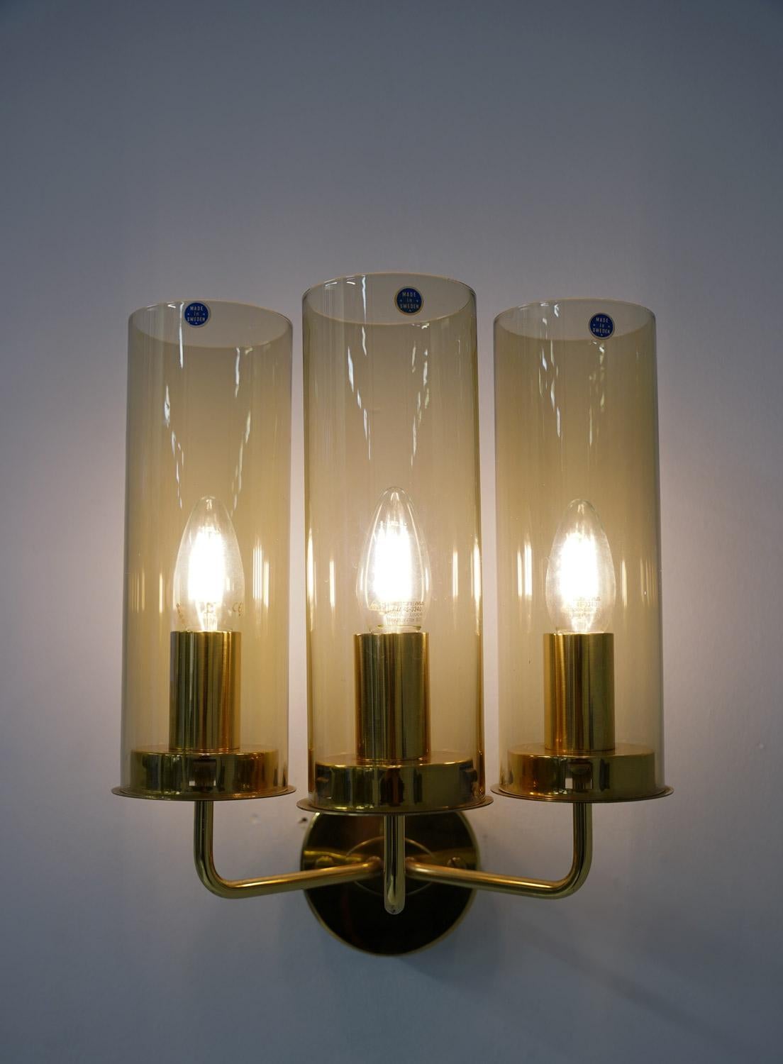 Swedish Midcentury Wall Lamps in Brass and Glass by Hans-Agne Jakobsson For Sale 1