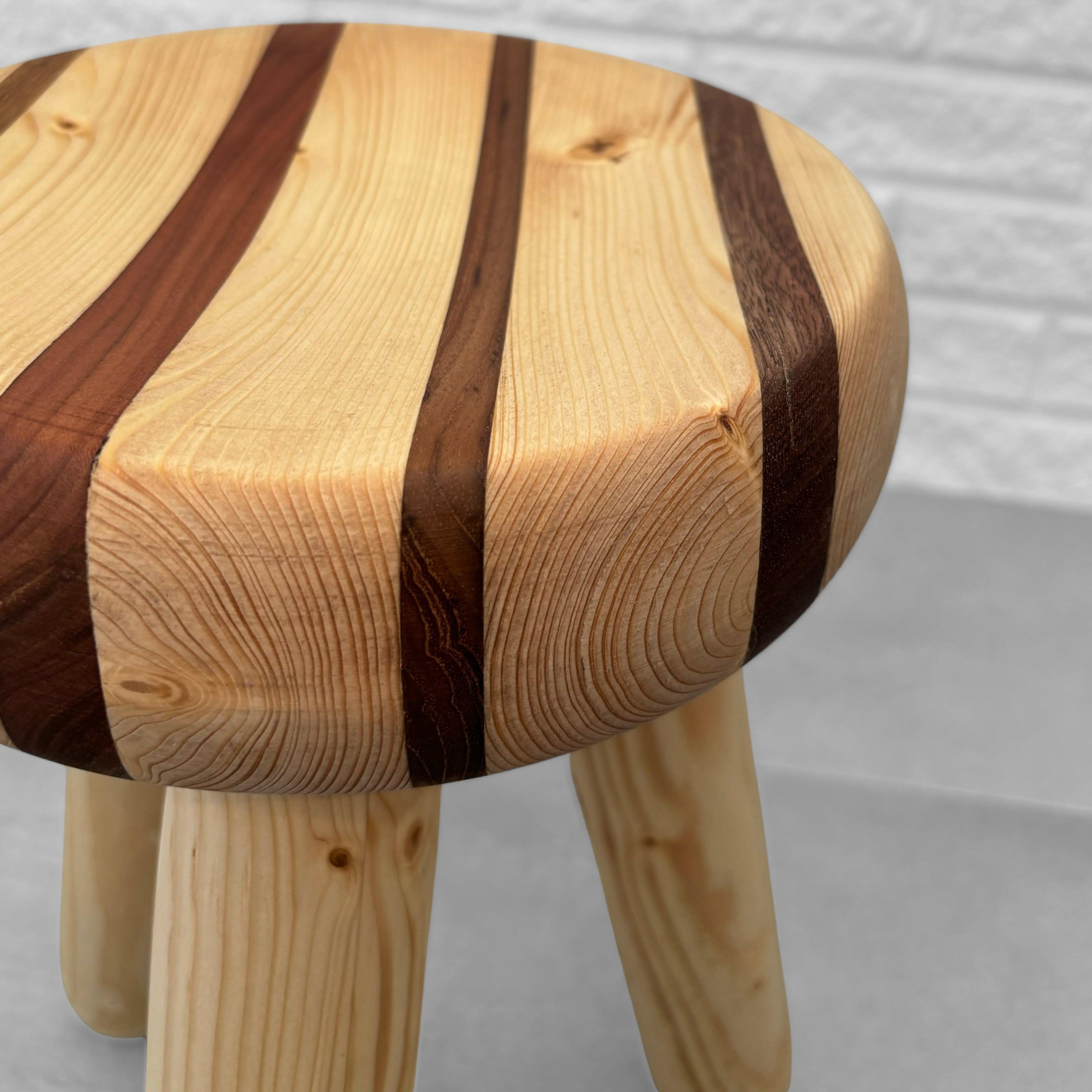Schwedischer Melkschemel aus Kiefer und Teakholz von Andreas Zätterqvist im Angebot 2