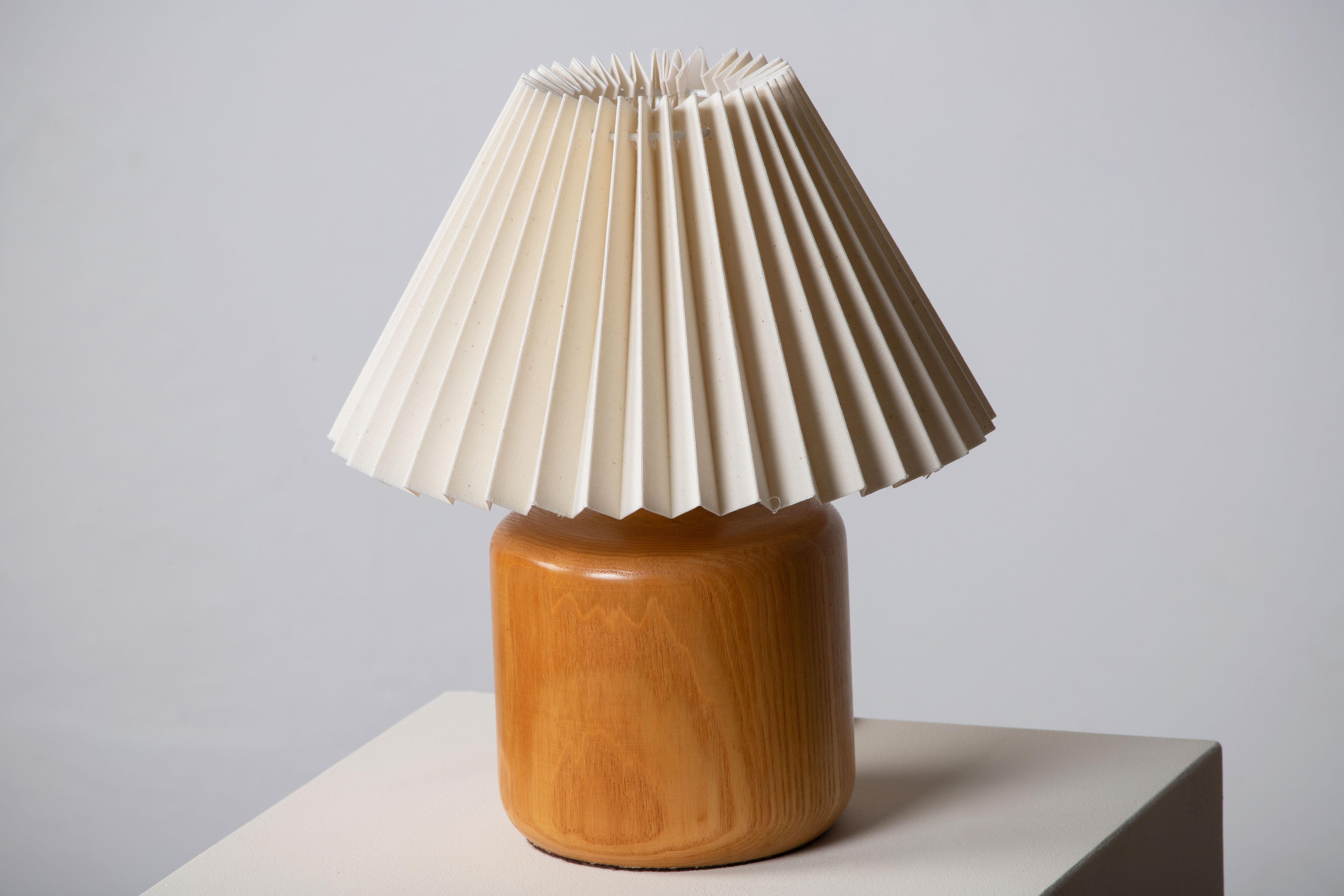 Swedish, Minimalist Table Lamp, Pine, Sweden, 1970 1
