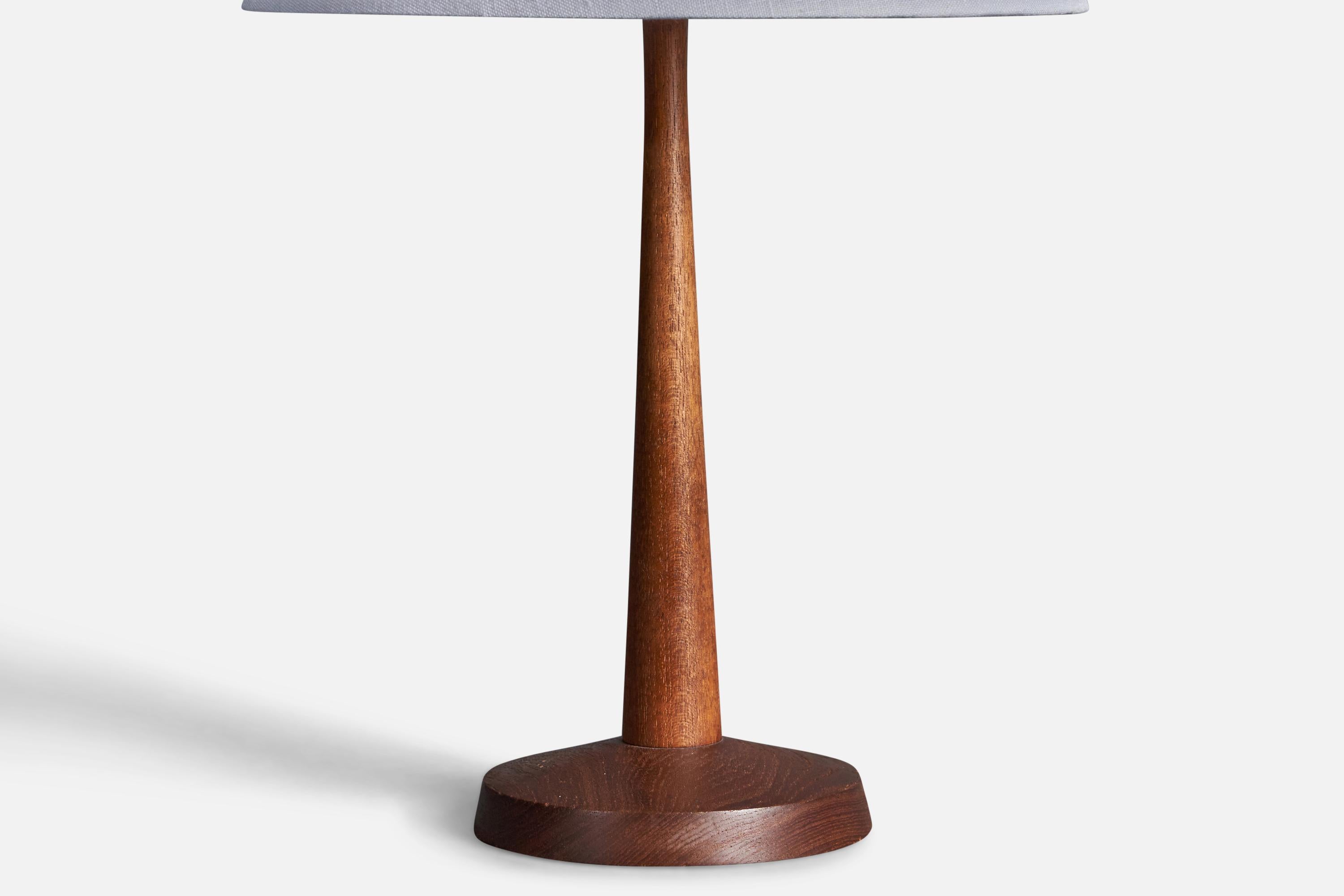 Swedish, Minimalist Table Lamp, Teak, Fabric, Sweden, 1960s In Good Condition For Sale In High Point, NC