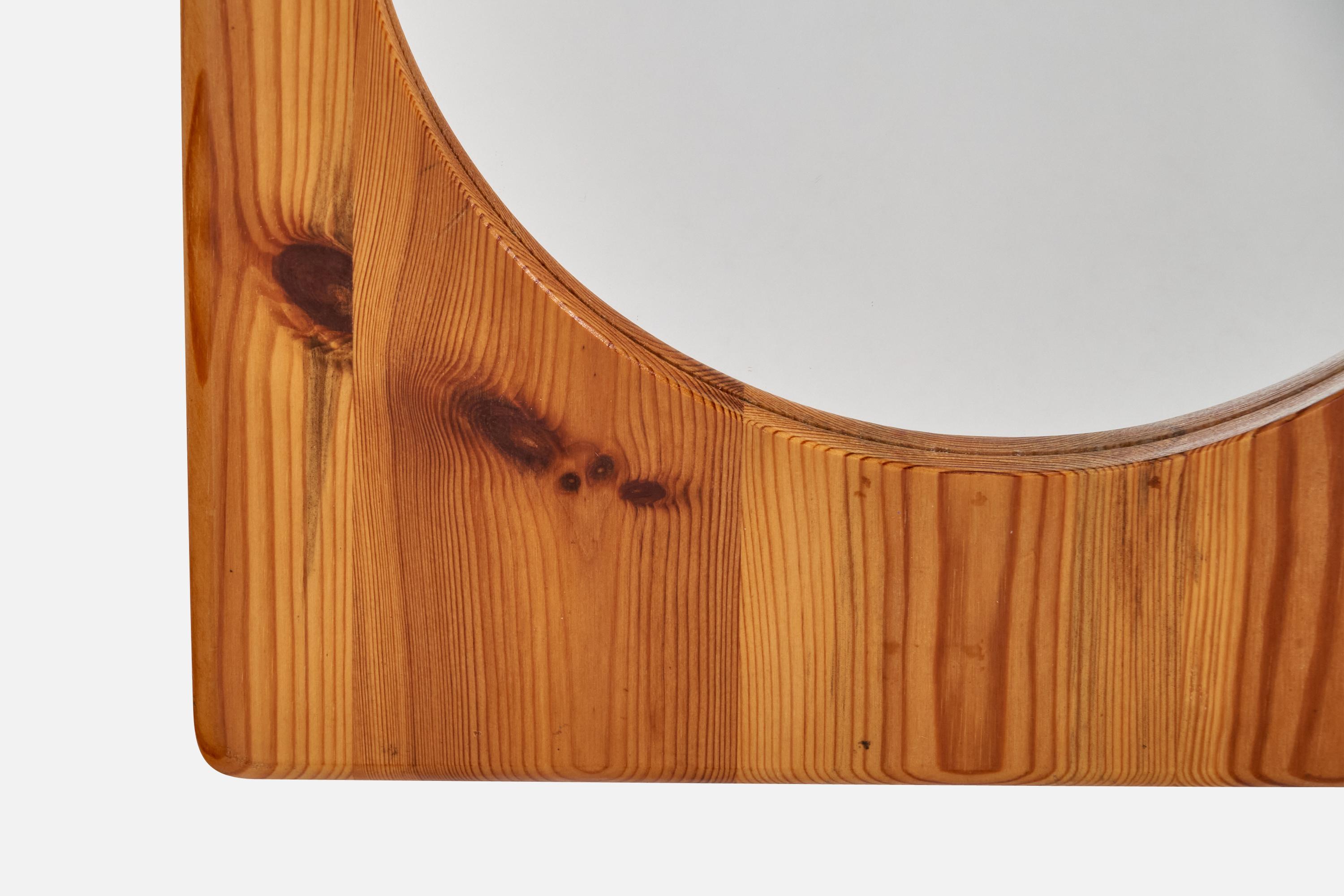 Fin du 20e siècle Miroir mural minimaliste suédois, pin massif, verre de miroir, Suède, 1970 en vente