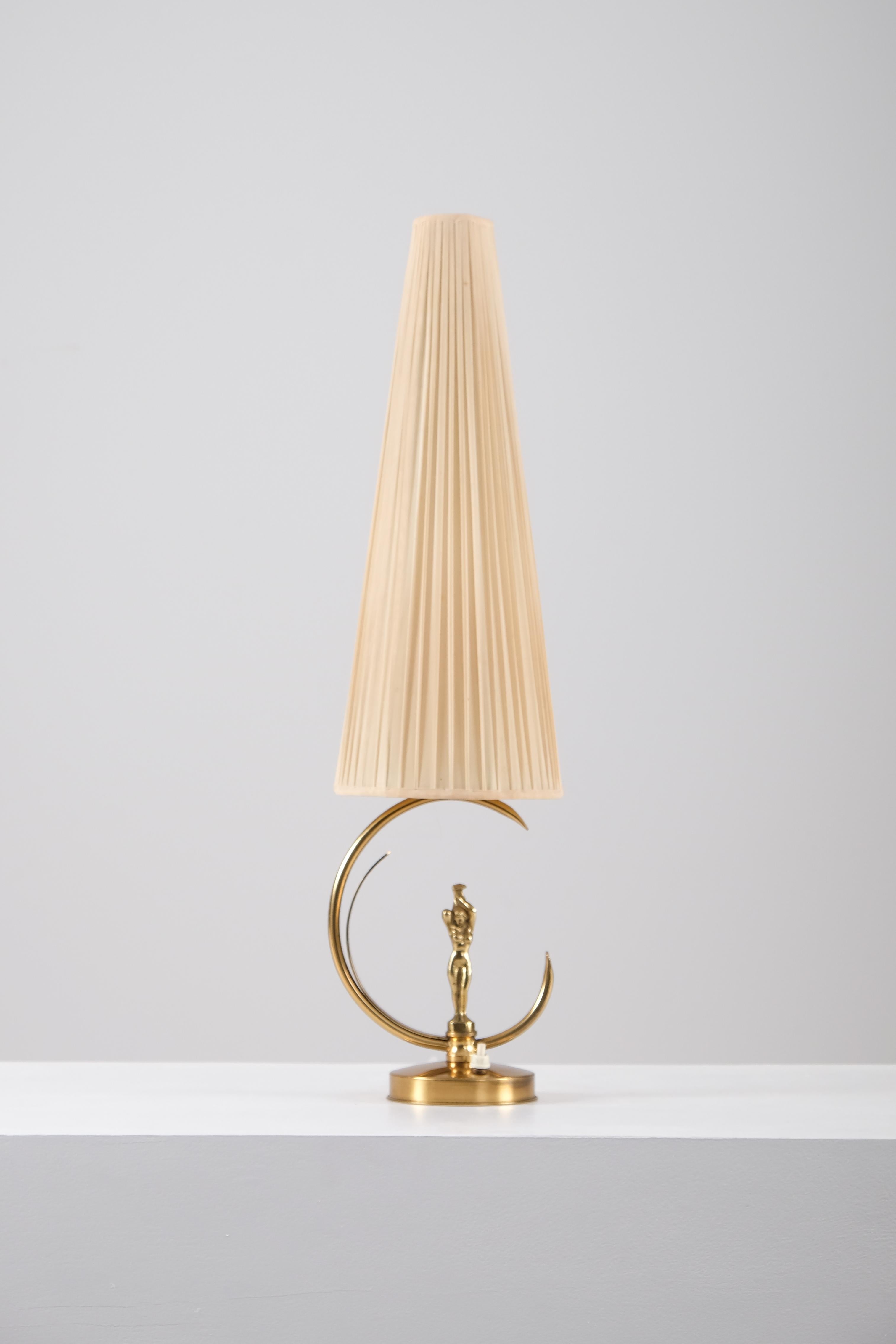 Schwedische Moden-Tischlampe aus Messing, 1950er-Jahre im Zustand „Gut“ im Angebot in Stockholm, SE