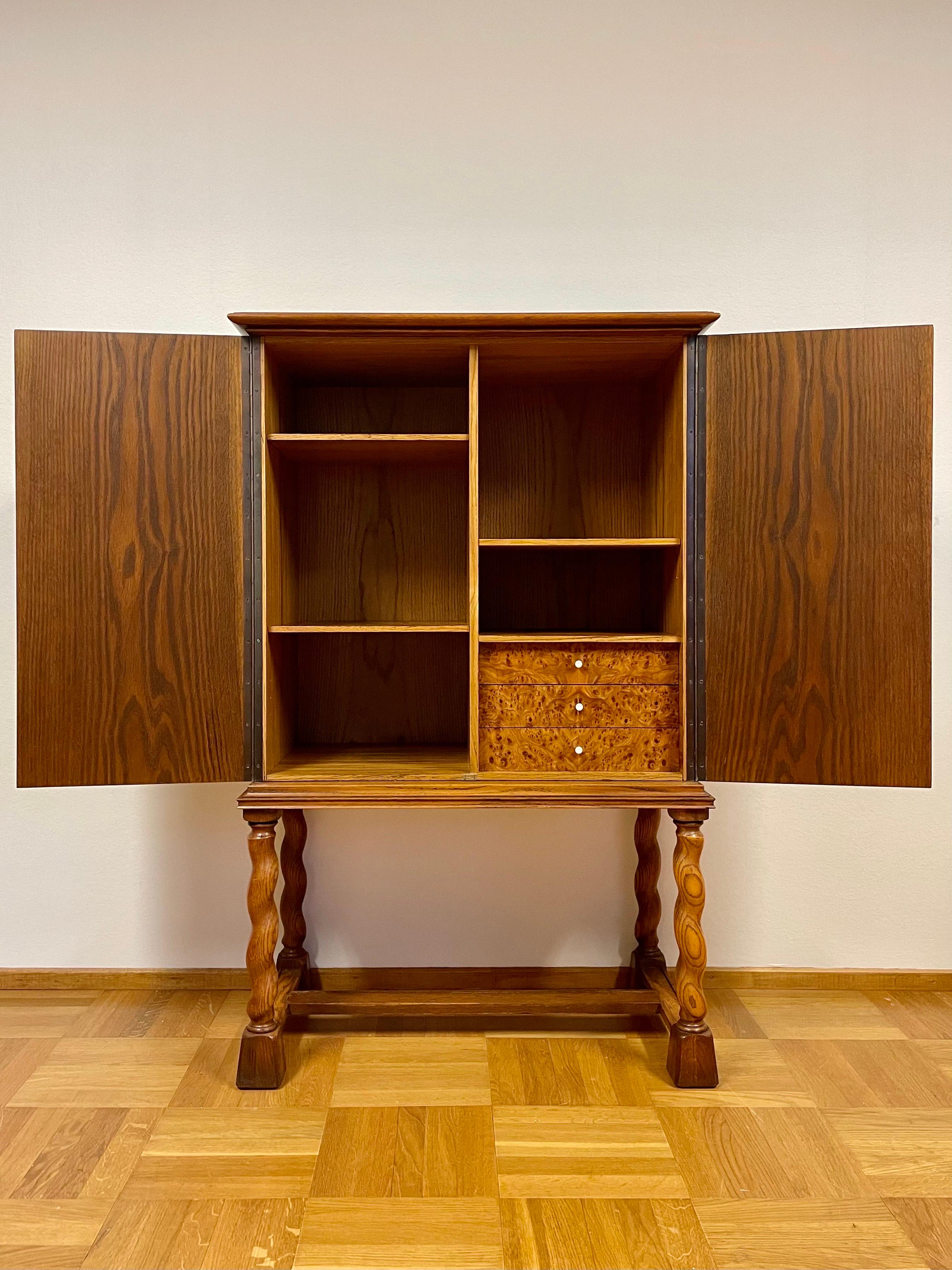 Mid-20th Century Swedish Modern 1940s Cabinet from Walfrid Svensson & Co in Karlstad For Sale