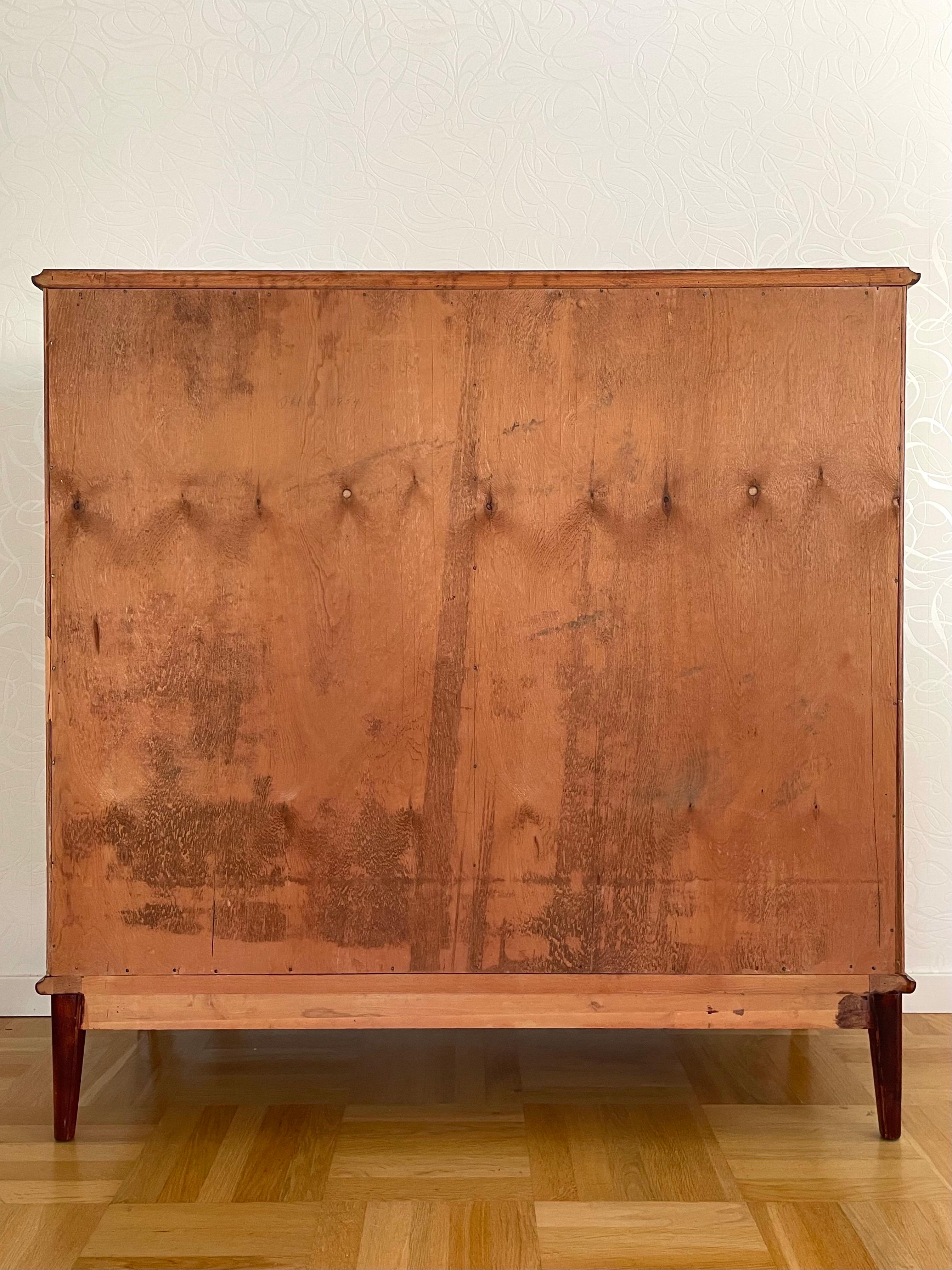 Swedish Modern 1950s Mahogny Cabinet with Nordens Flora Decor 
 For Sale 8