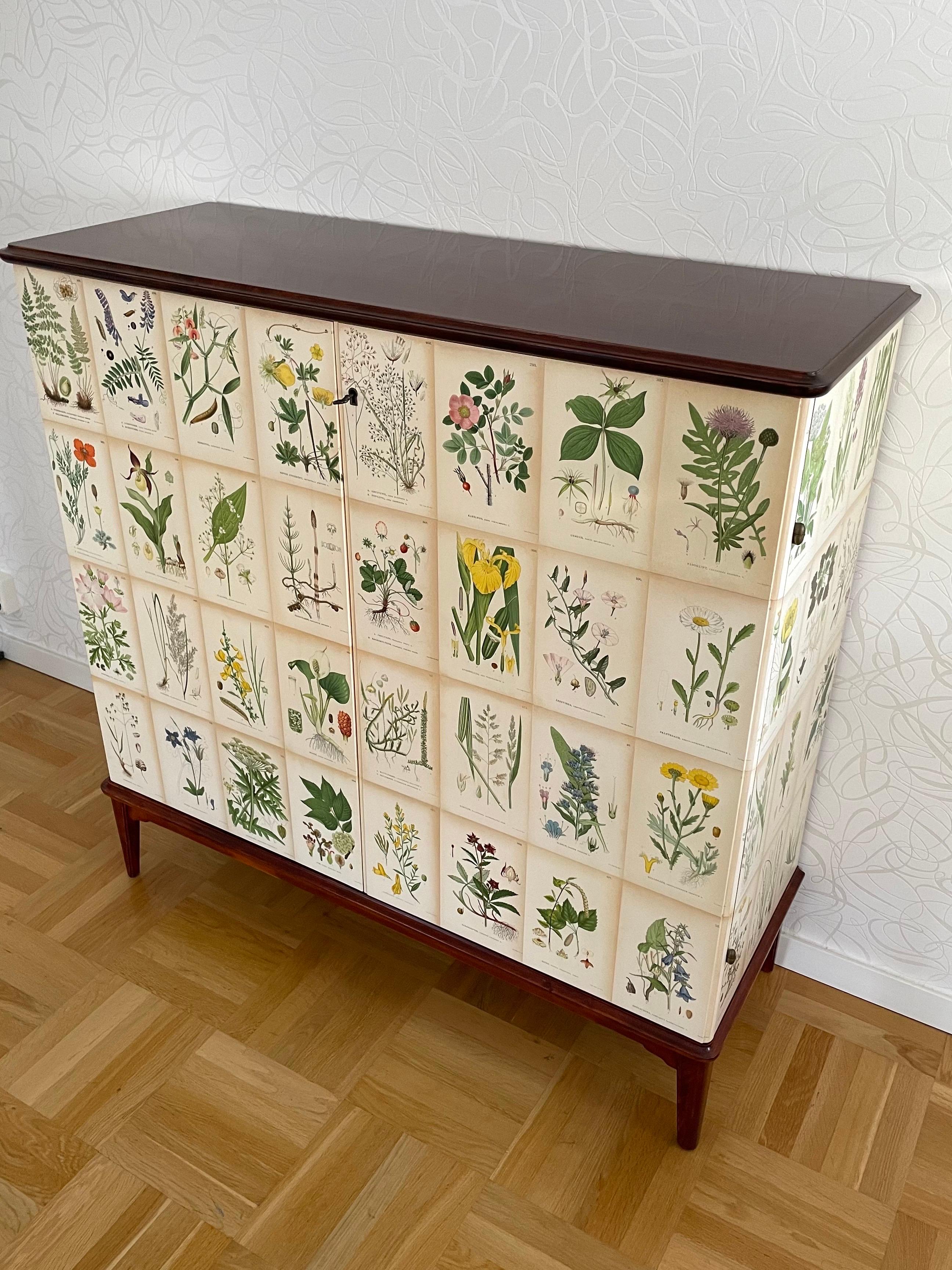 Hand-Crafted Swedish Modern 1950s Mahogny Cabinet with Nordens Flora (Nordic Flowers) Decor 
 For Sale