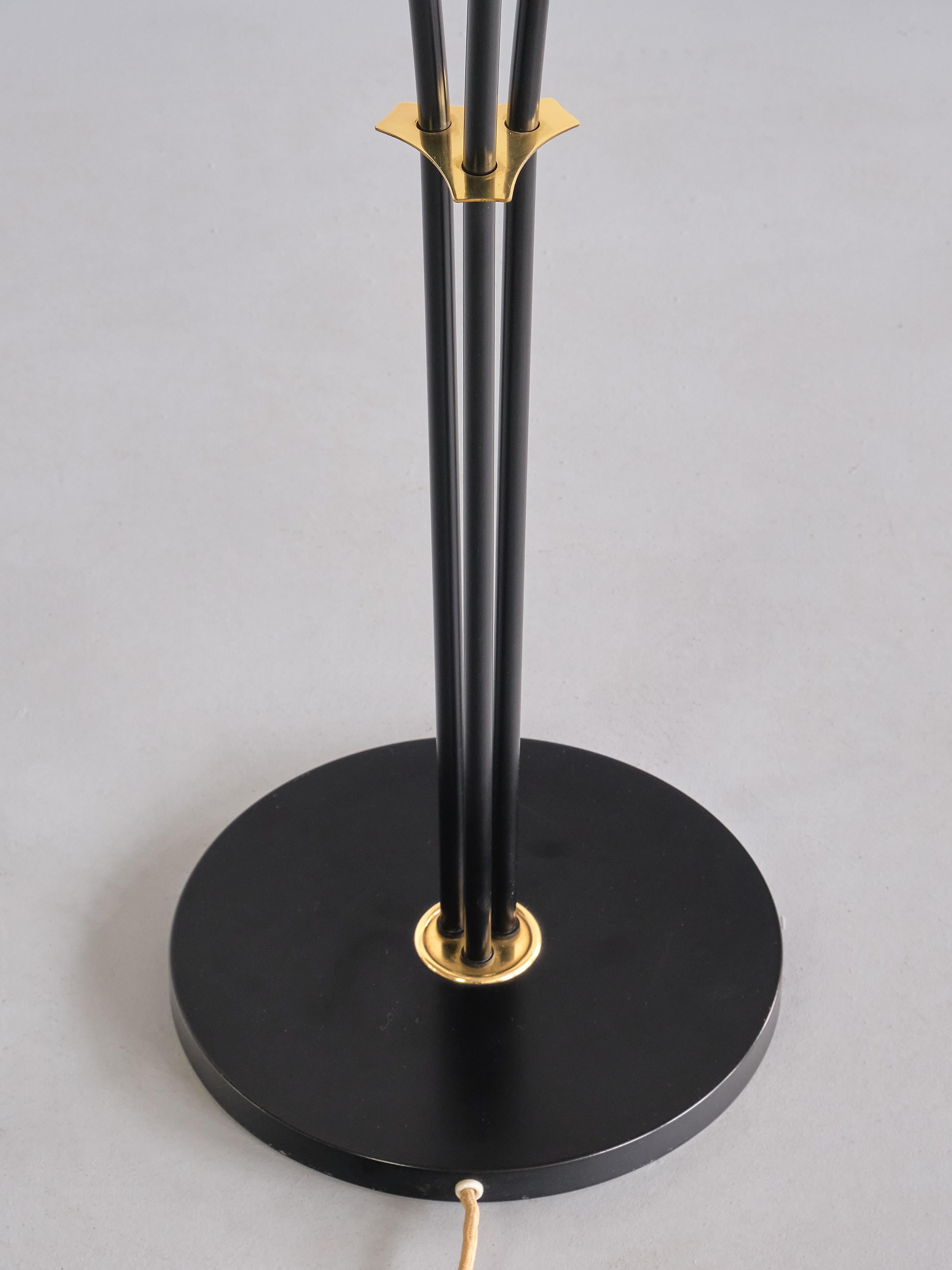 Swedish Modern Adjustable Three Arm Floor Lamp in Metal, Brass and Silk, 1950s For Sale 8