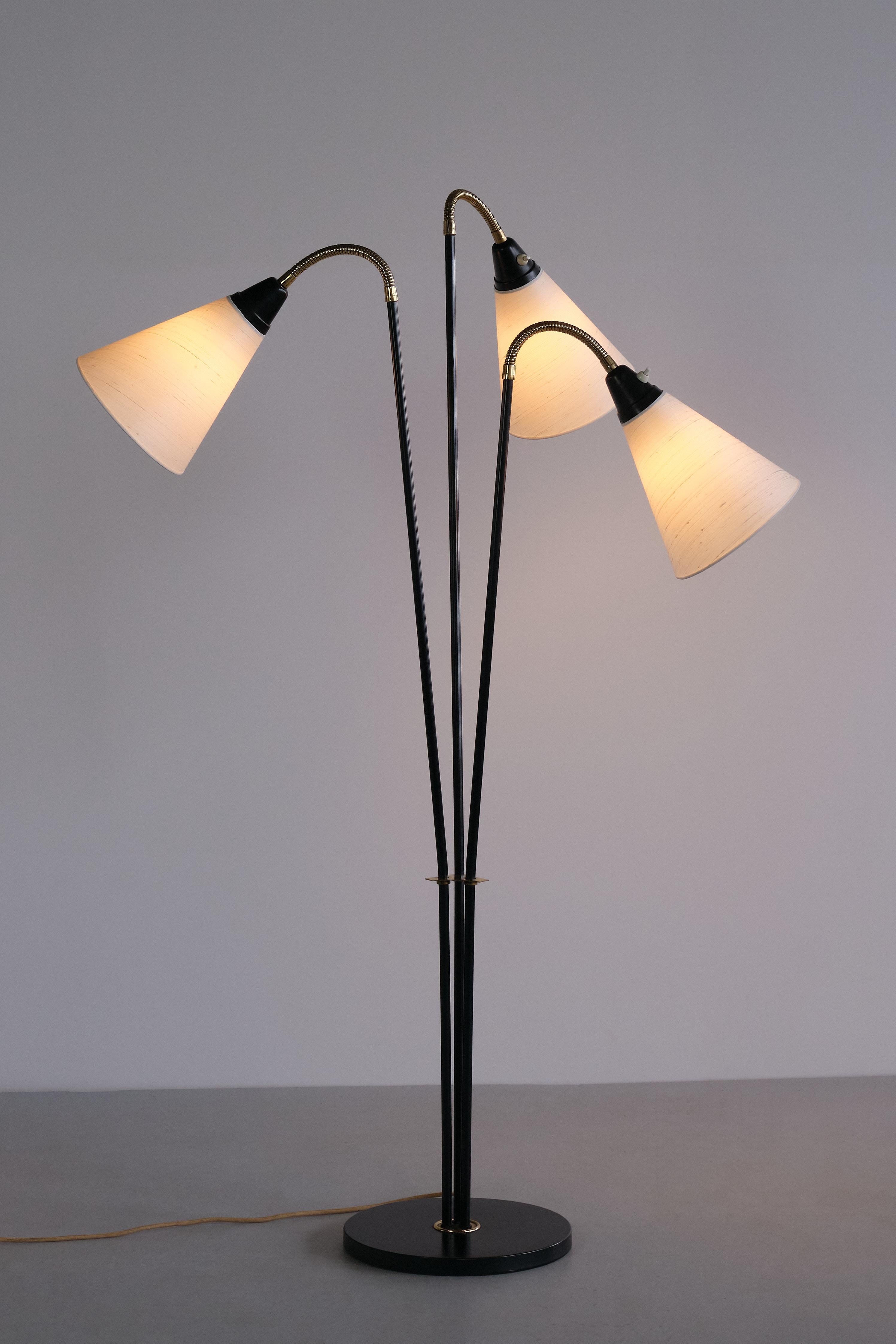 Swedish Modern Adjustable Three Arm Floor Lamp in Metal, Brass and Silk, 1950s In Good Condition For Sale In The Hague, NL