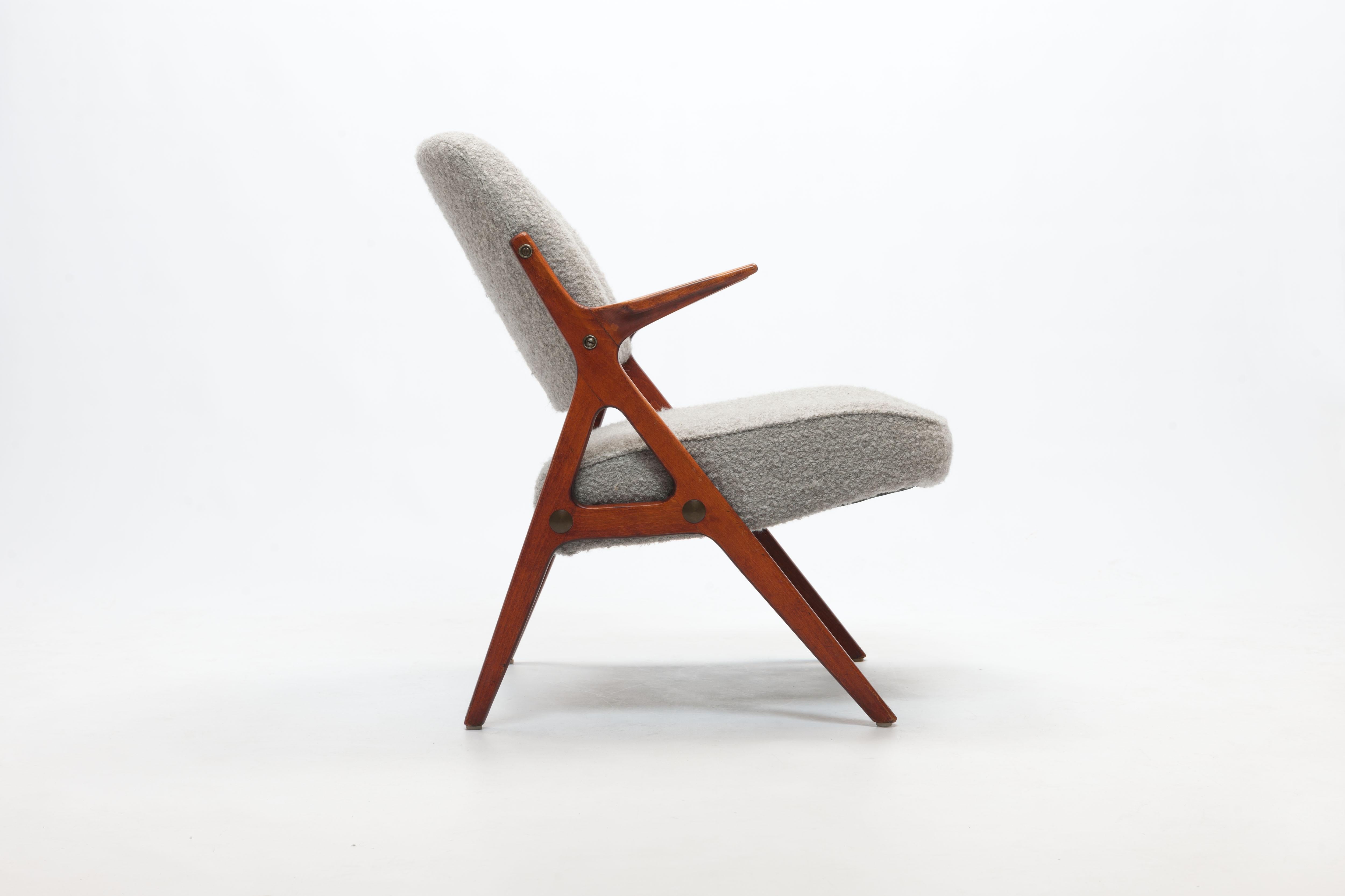 Swedish Modern Armchair in Alpaca Wool Upholstery by Bröderna Anderssons 4