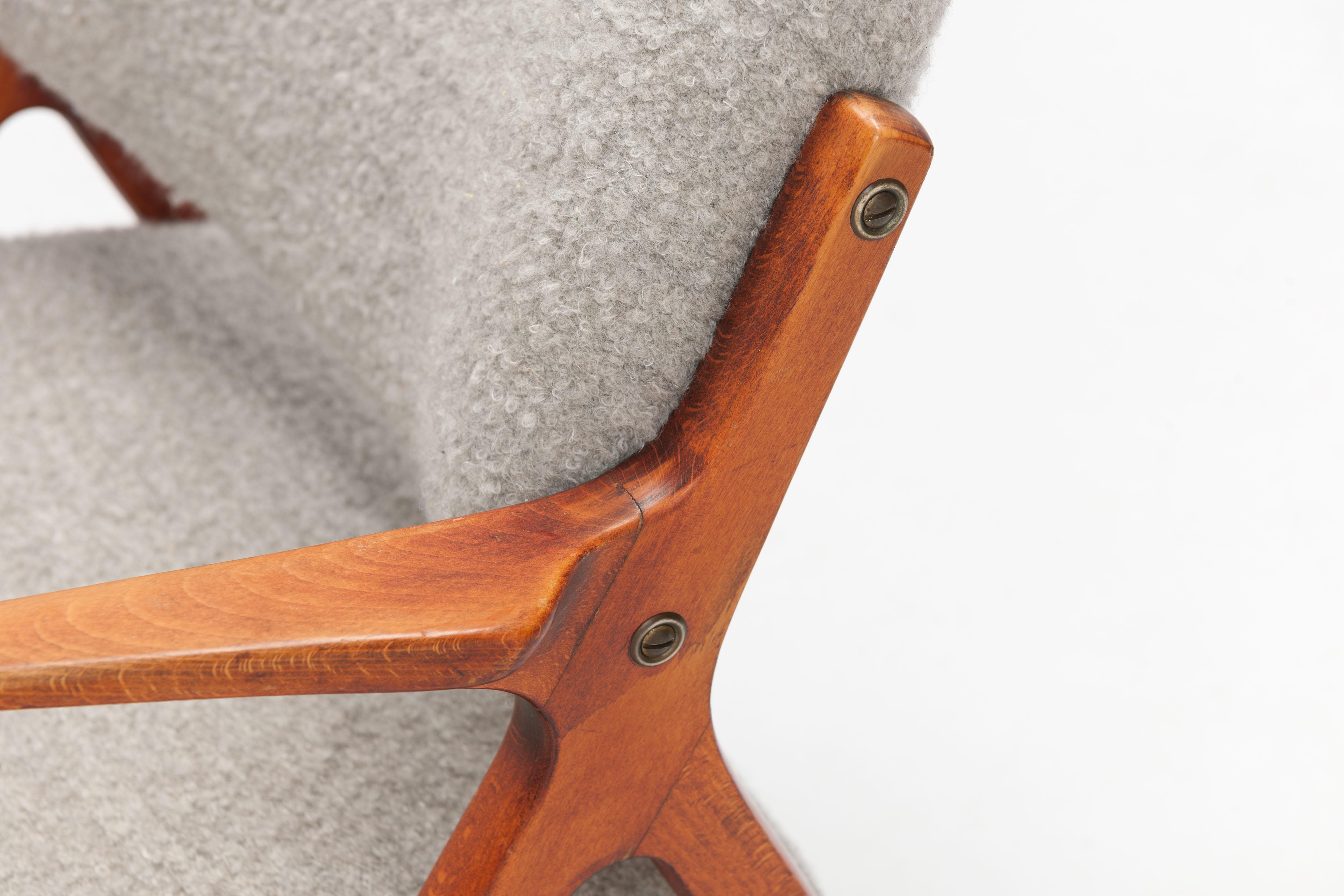 Mid-20th Century Swedish Modern Armchair in Alpaca Wool Upholstery by Bröderna Anderssons