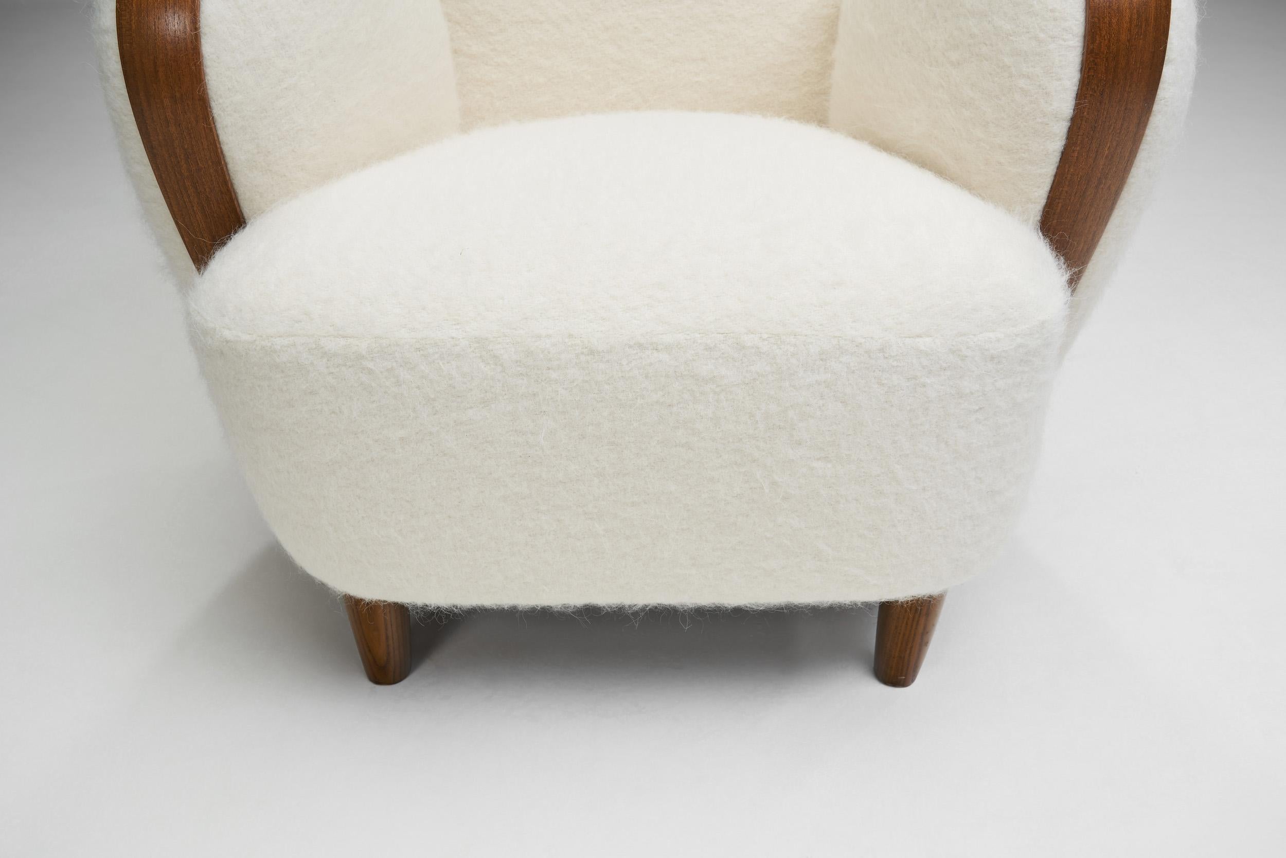 Swedish Modern Armchairs with Elm Legs, Sweden 1950s For Sale 5