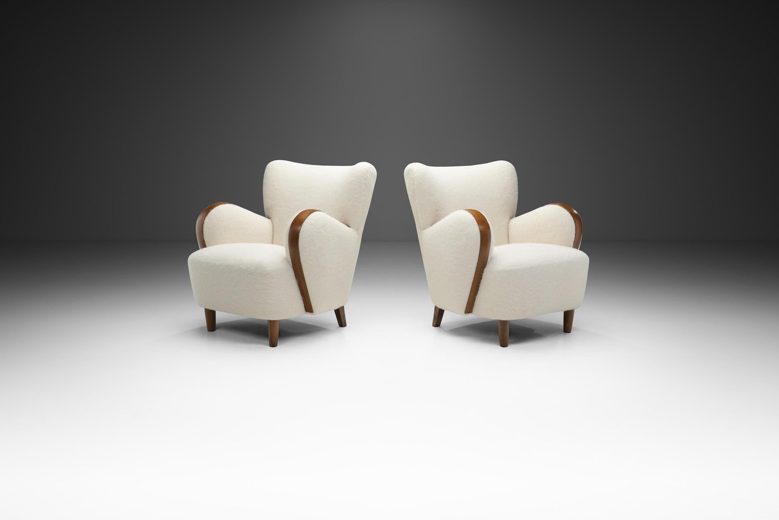 Scandinavian Modern Swedish Modern Armchairs with Elm Legs, Sweden 1950s For Sale