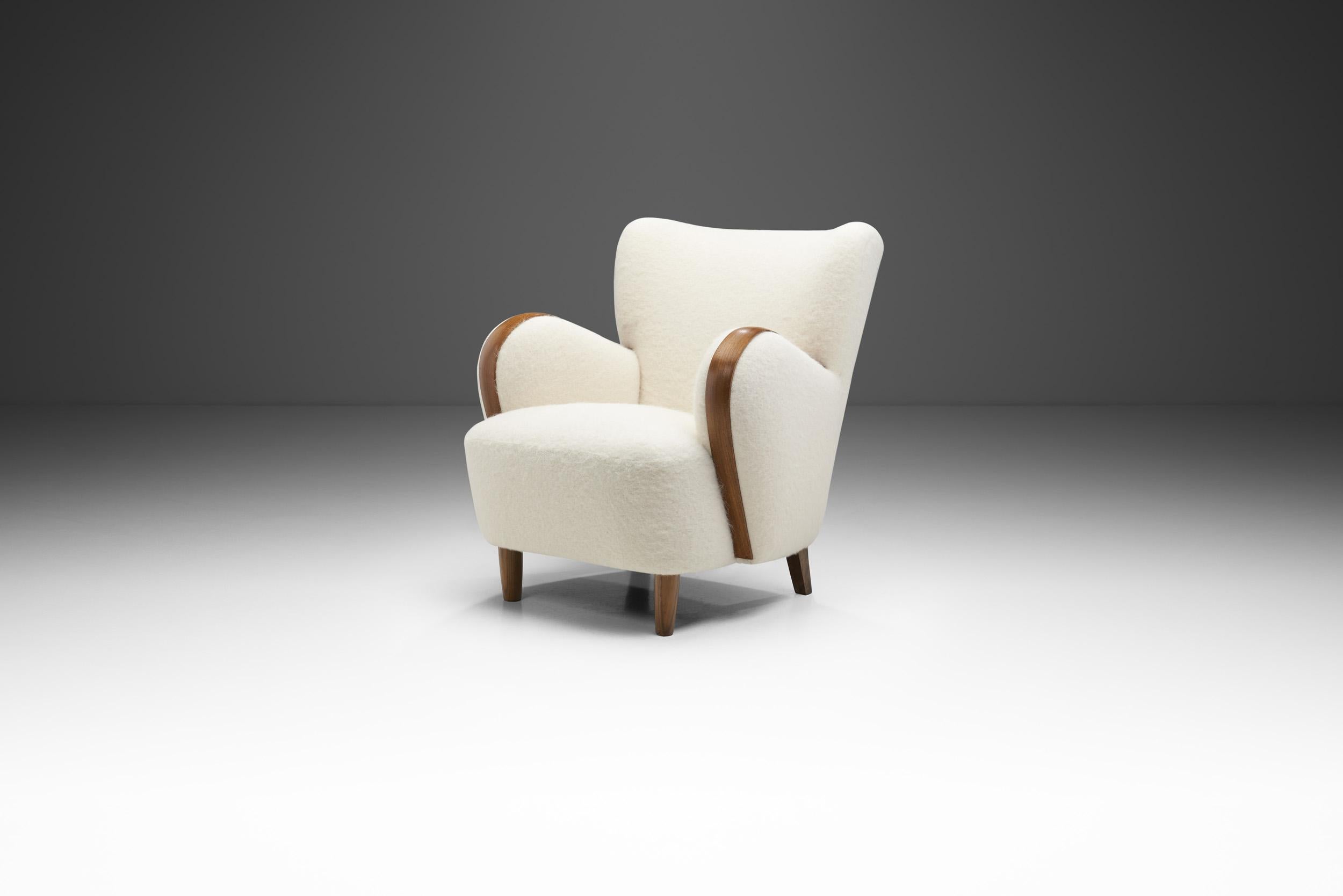 Mid-20th Century Swedish Modern Armchairs with Elm Legs, Sweden 1950s For Sale