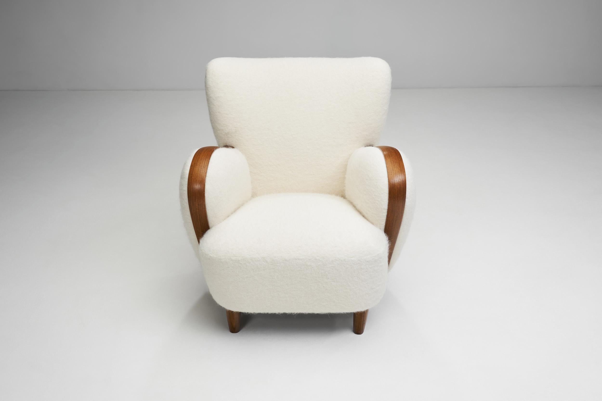 Swedish Modern Armchairs with Elm Legs, Sweden 1950s For Sale 3