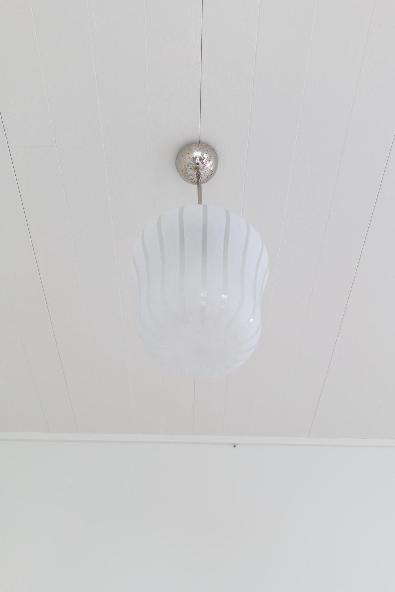 Schwedische Modern Art Deco Pendelleuchte Böhlmakrs Harald Notini Schweden 1940er Jahre im Angebot 6