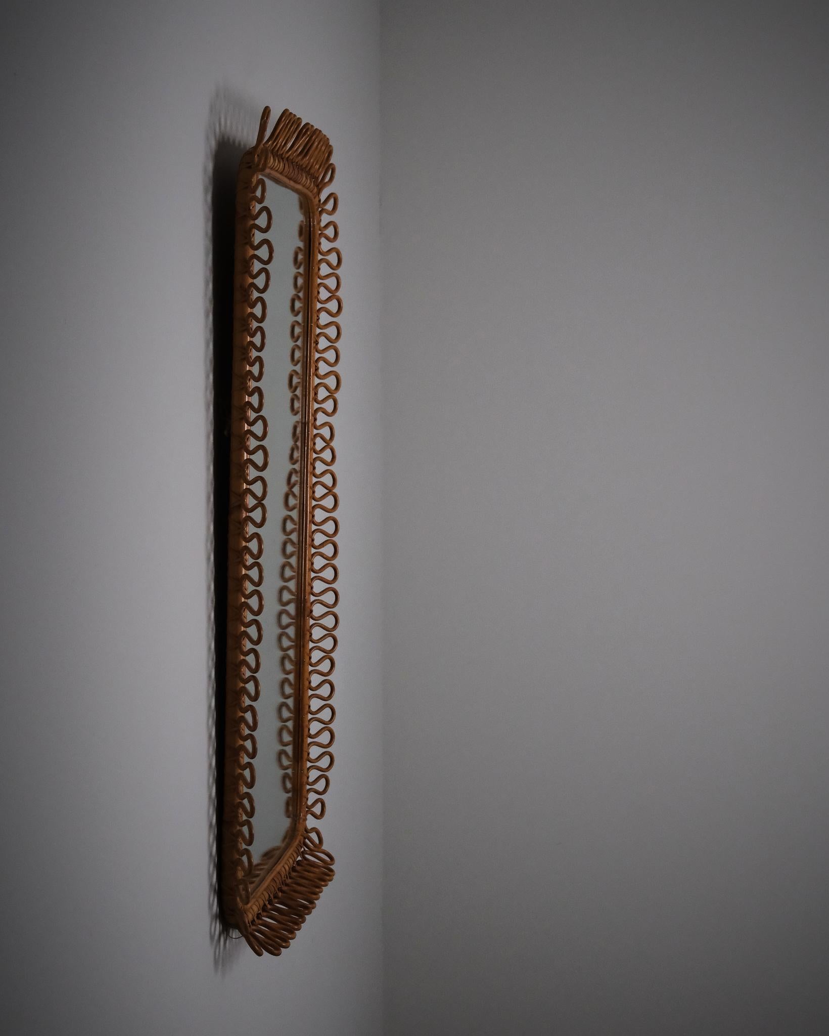 Bambou Miroir suédois moderne en bambou et rotin, designer anonyme, années 1940-1950 en vente