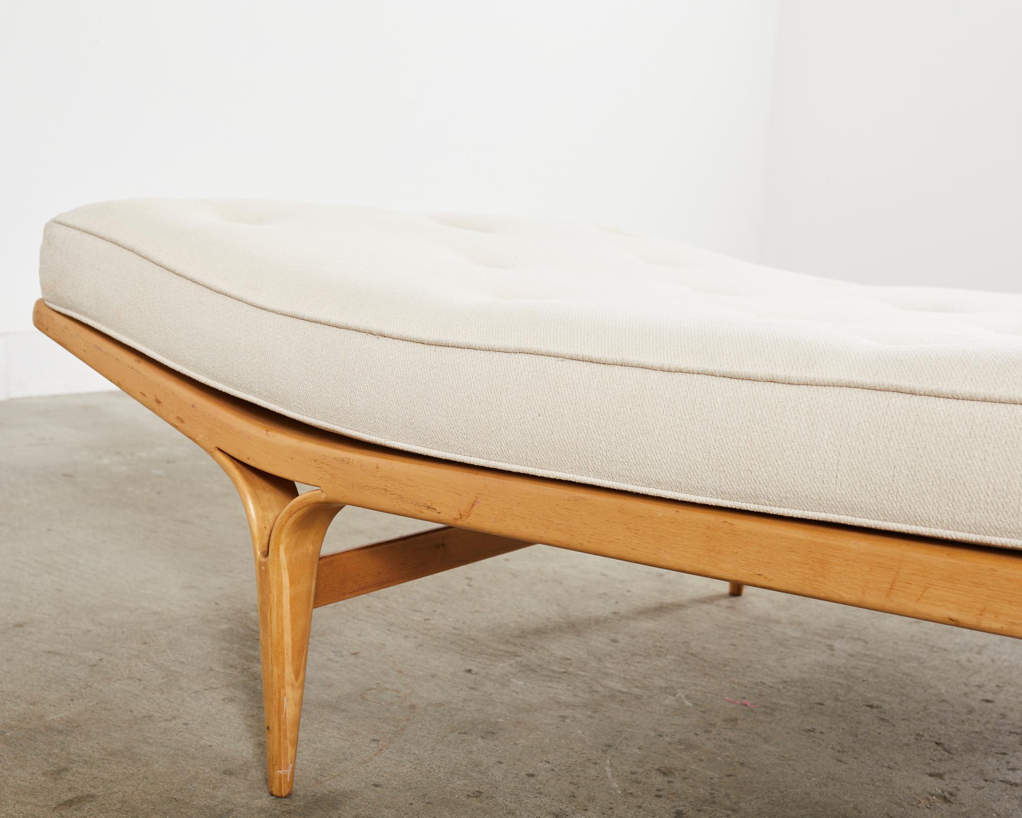 Swedish Modern Berlin Daybed T303 by Bruno Mathsson 1960 For Sale 6