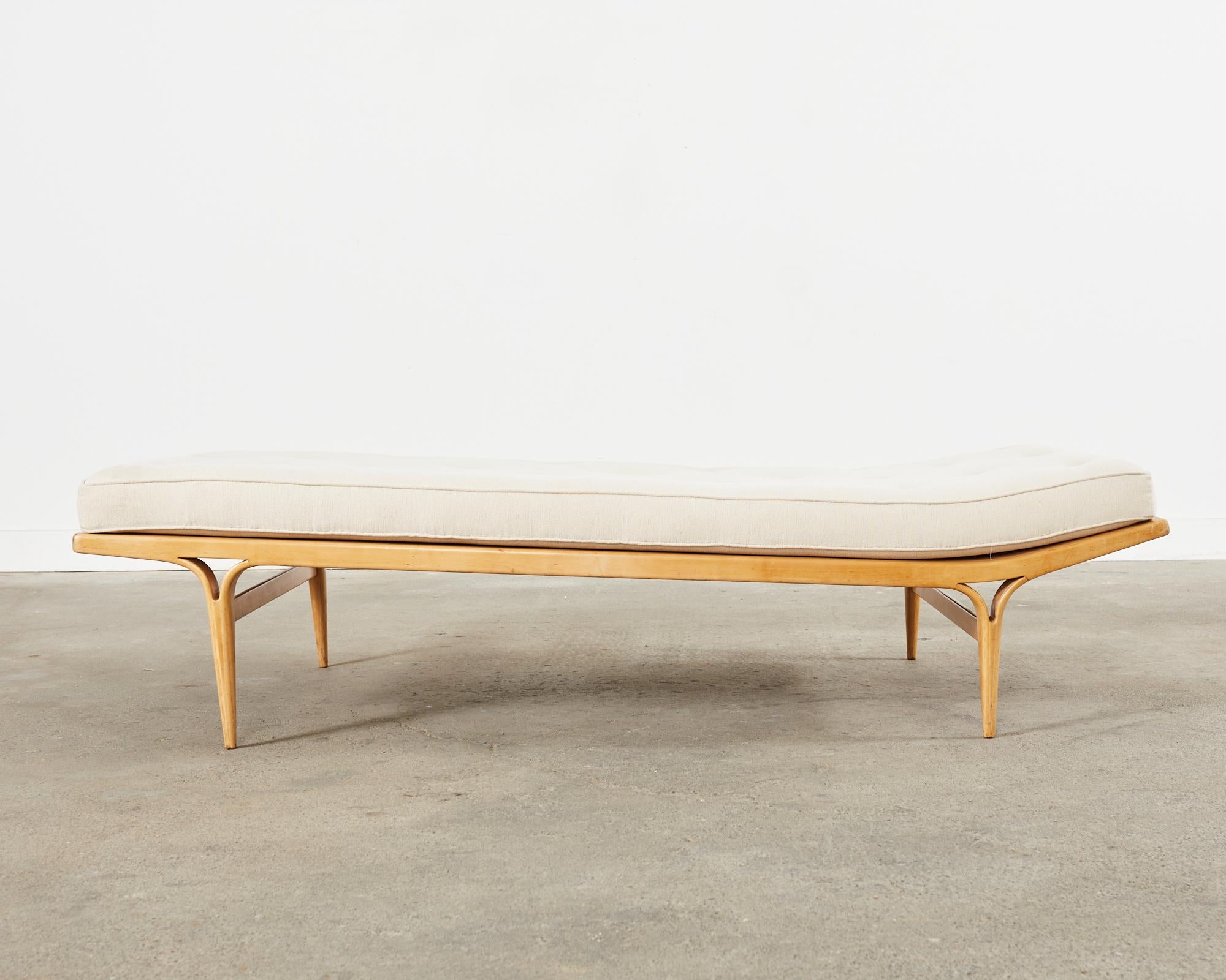 Swedish Modern Berlin Daybed T303 by Bruno Mathsson 1960 For Sale 9
