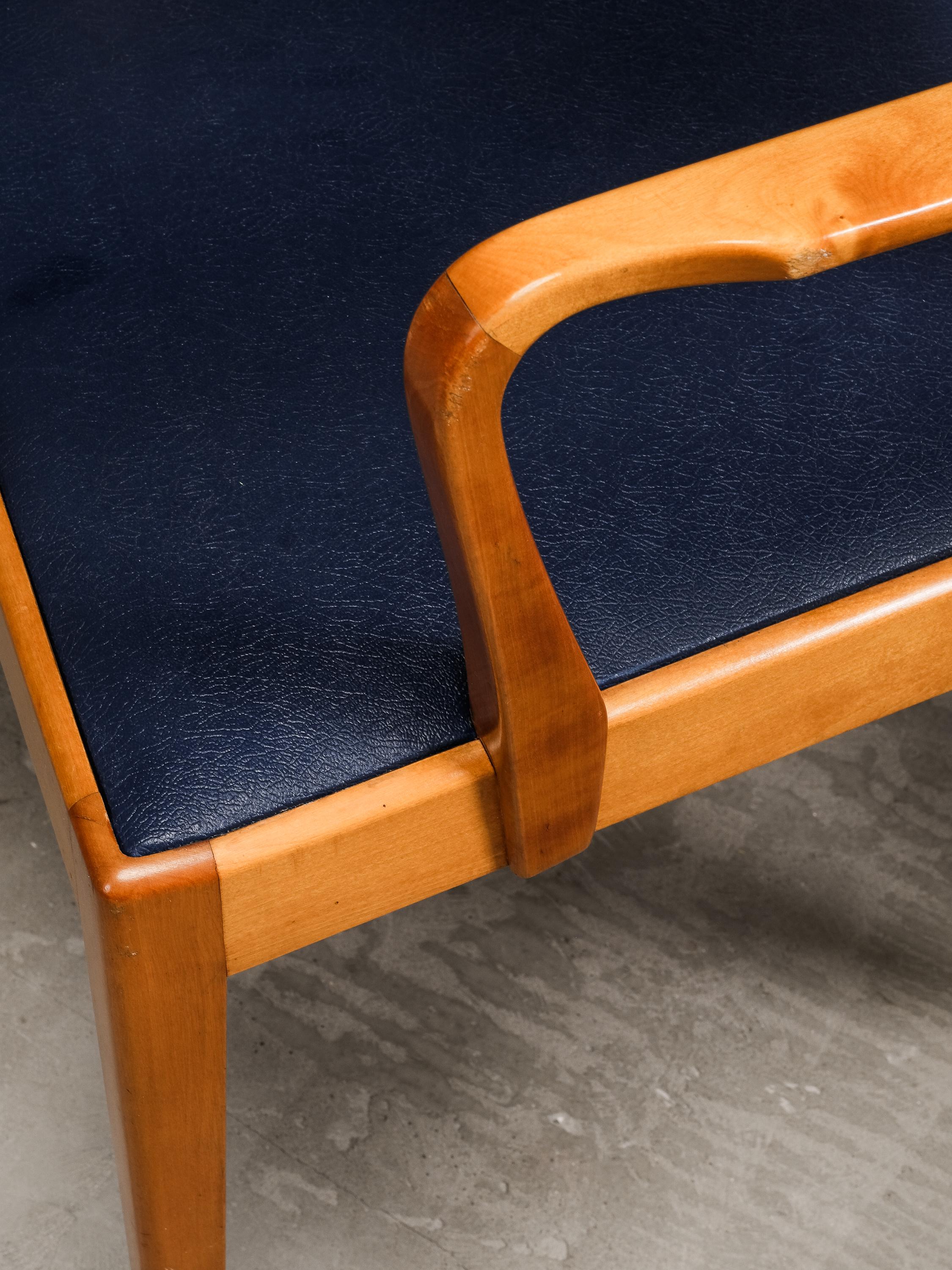 Swedish Modern Birch Armchairs with Blue Faux Leather Upholstery, 1940s im Angebot 4