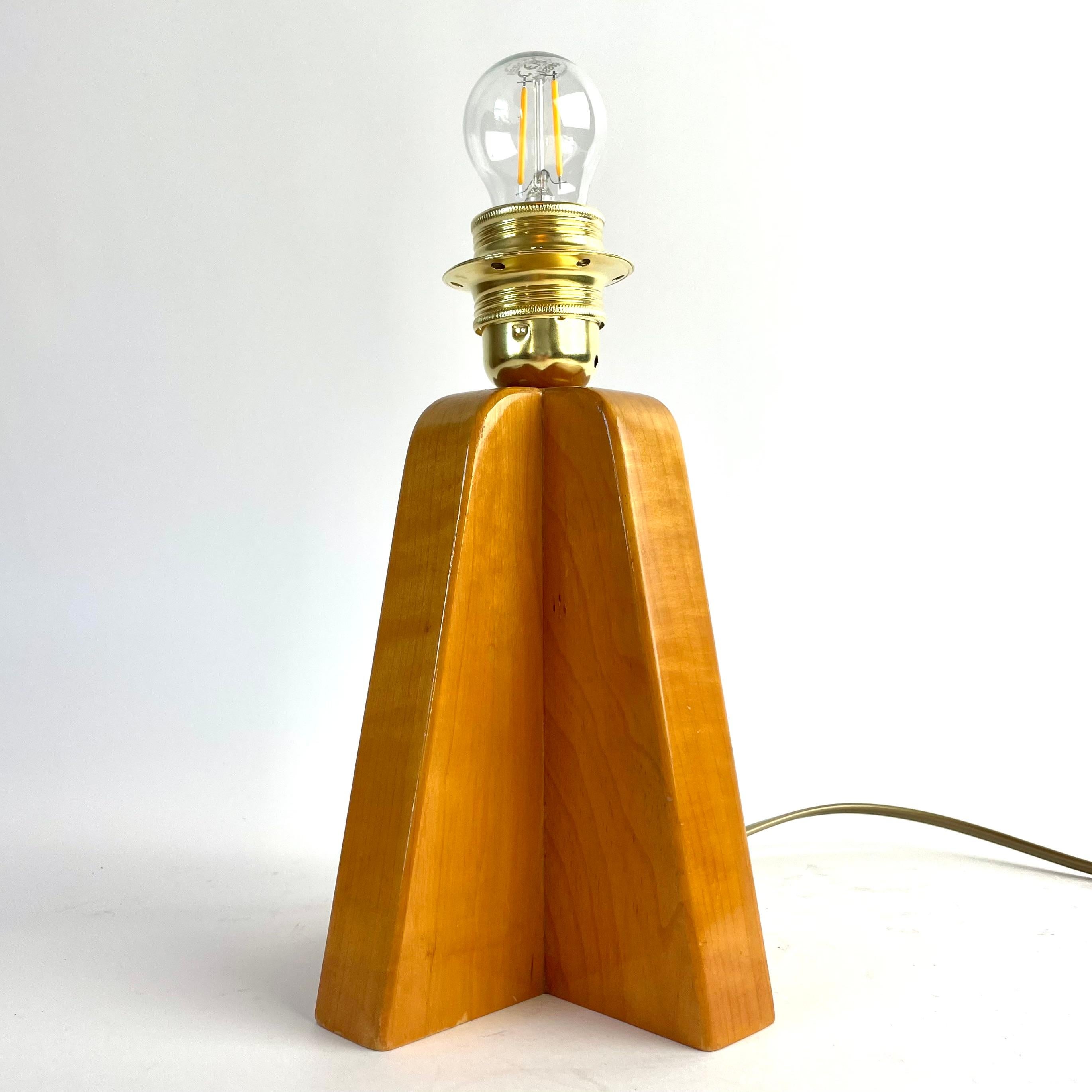 Mid-Century Modern Lampe de table moderne suédoise en bouleau, années 1940 en vente