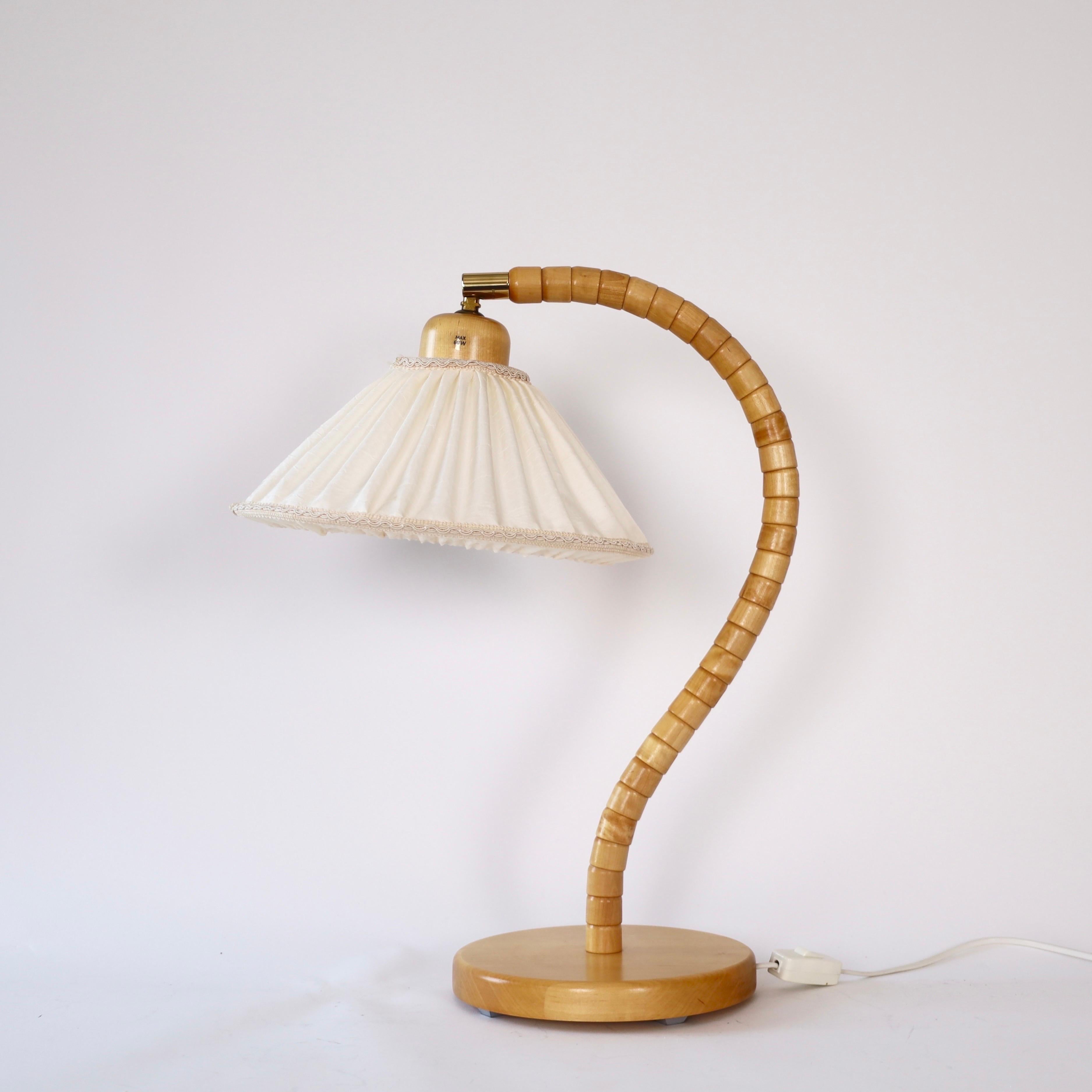Lampe de table moderne suédoise en bois de bouleau par Markslöjd, Suède, années 1980 en vente 9