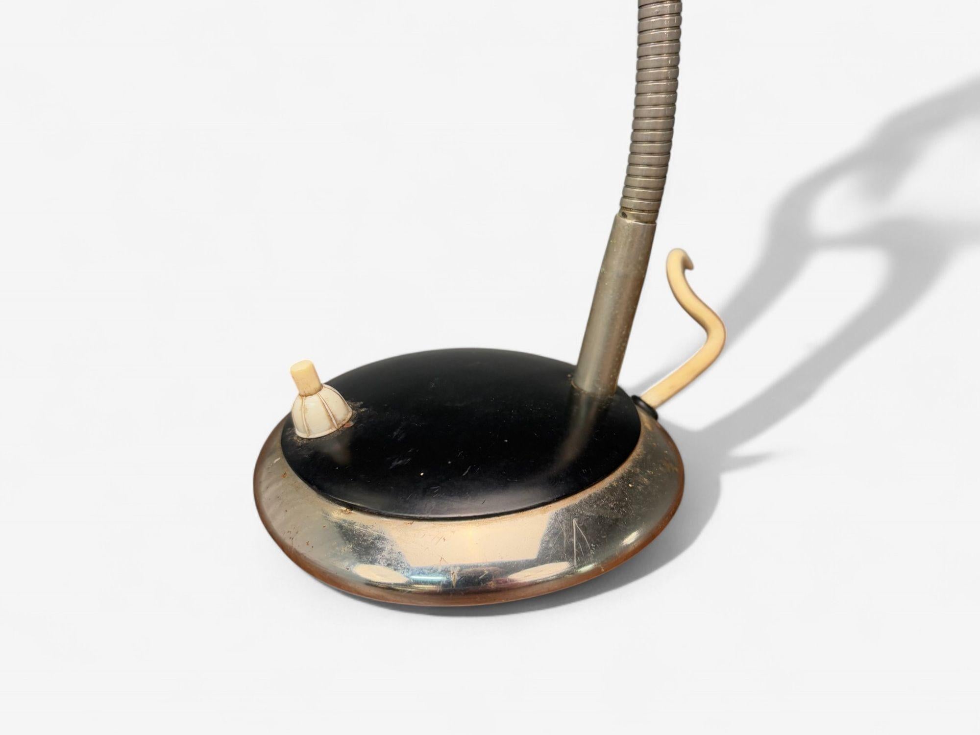 Métal Lampe de bureau réglable en métal laqué noir, Suède, années 1950 en vente
