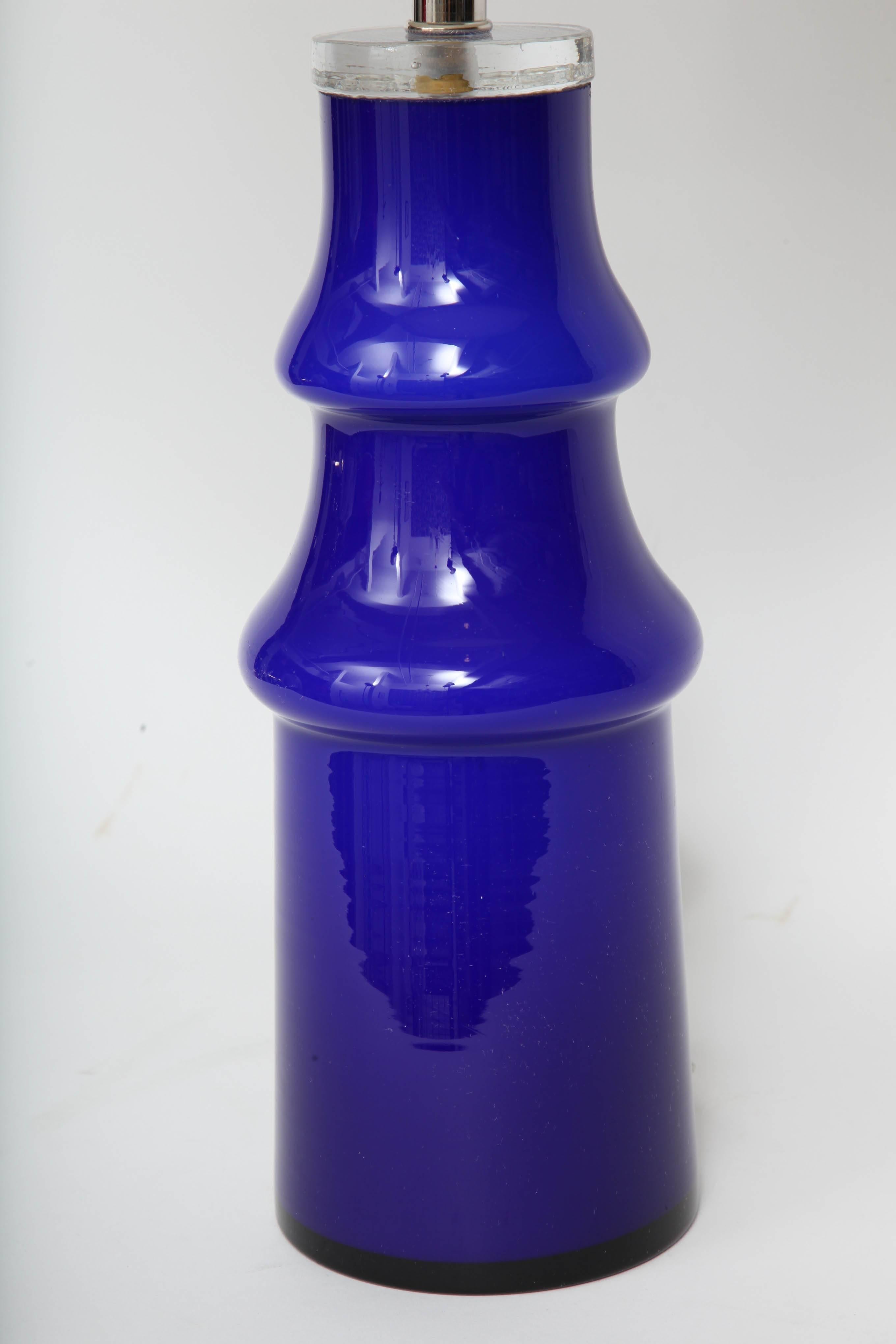 Swedish Modern Blue Art Glass Lamp by Johansfors In Excellent Condition For Sale In New York, NY