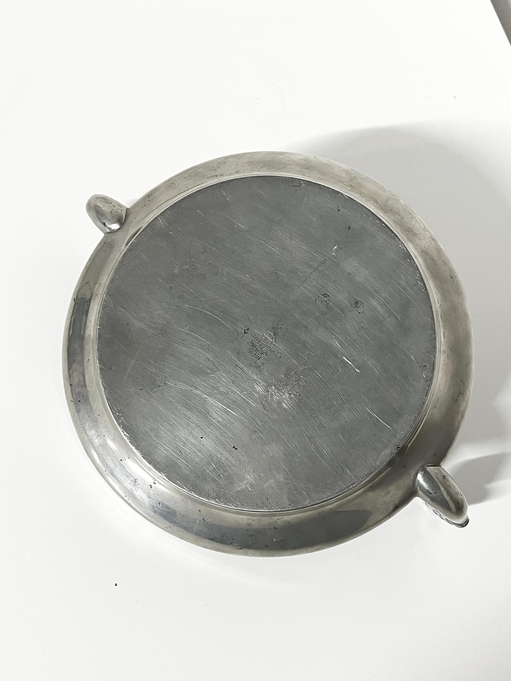 Swedish Modern Bowl in Pewter by CG Hallberg, 1930 In Fair Condition For Sale In Örebro, SE