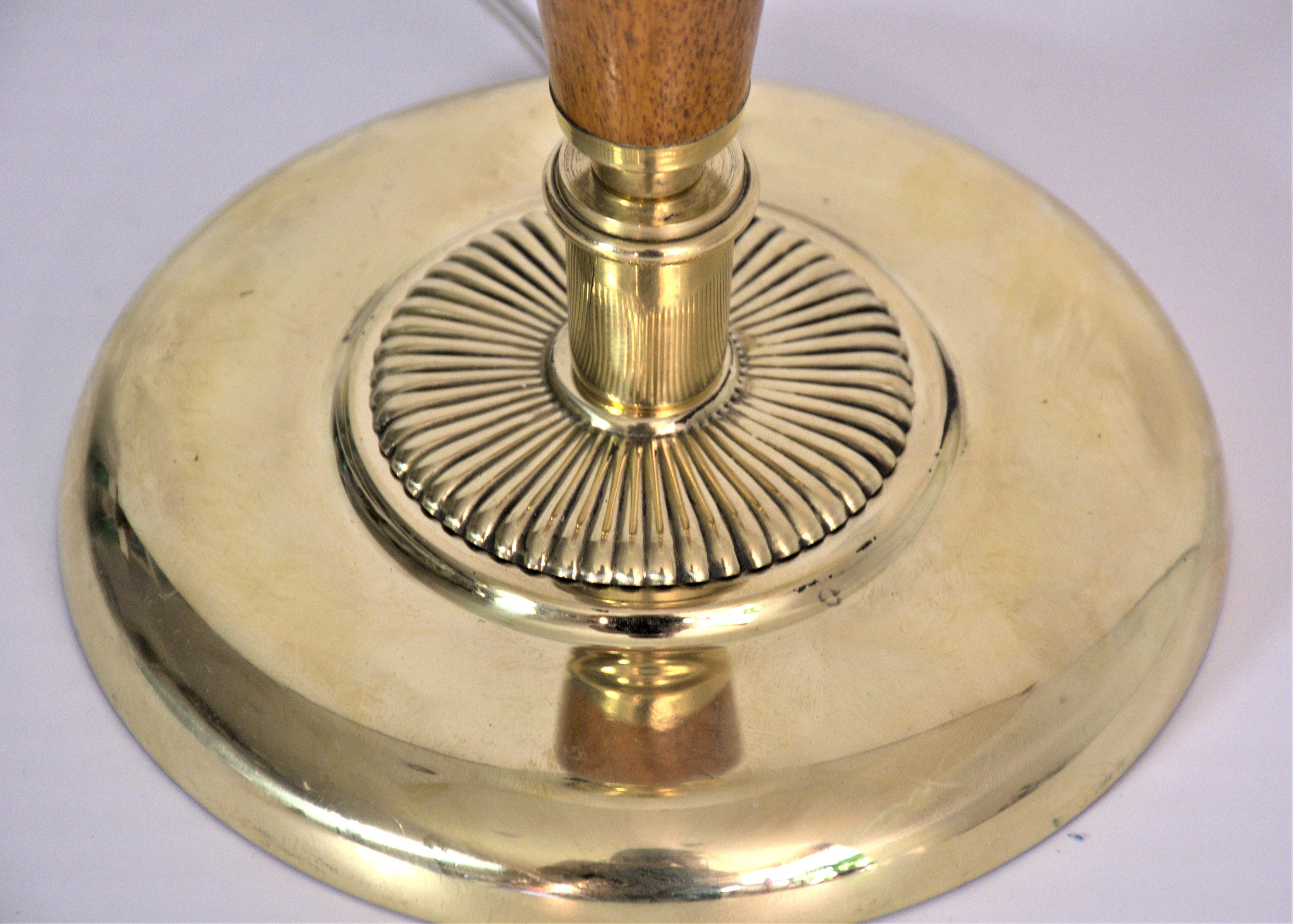 Lampe de table moderne suédoise en laiton et en Beeche par Hans Bergström, années 1940. en vente 4