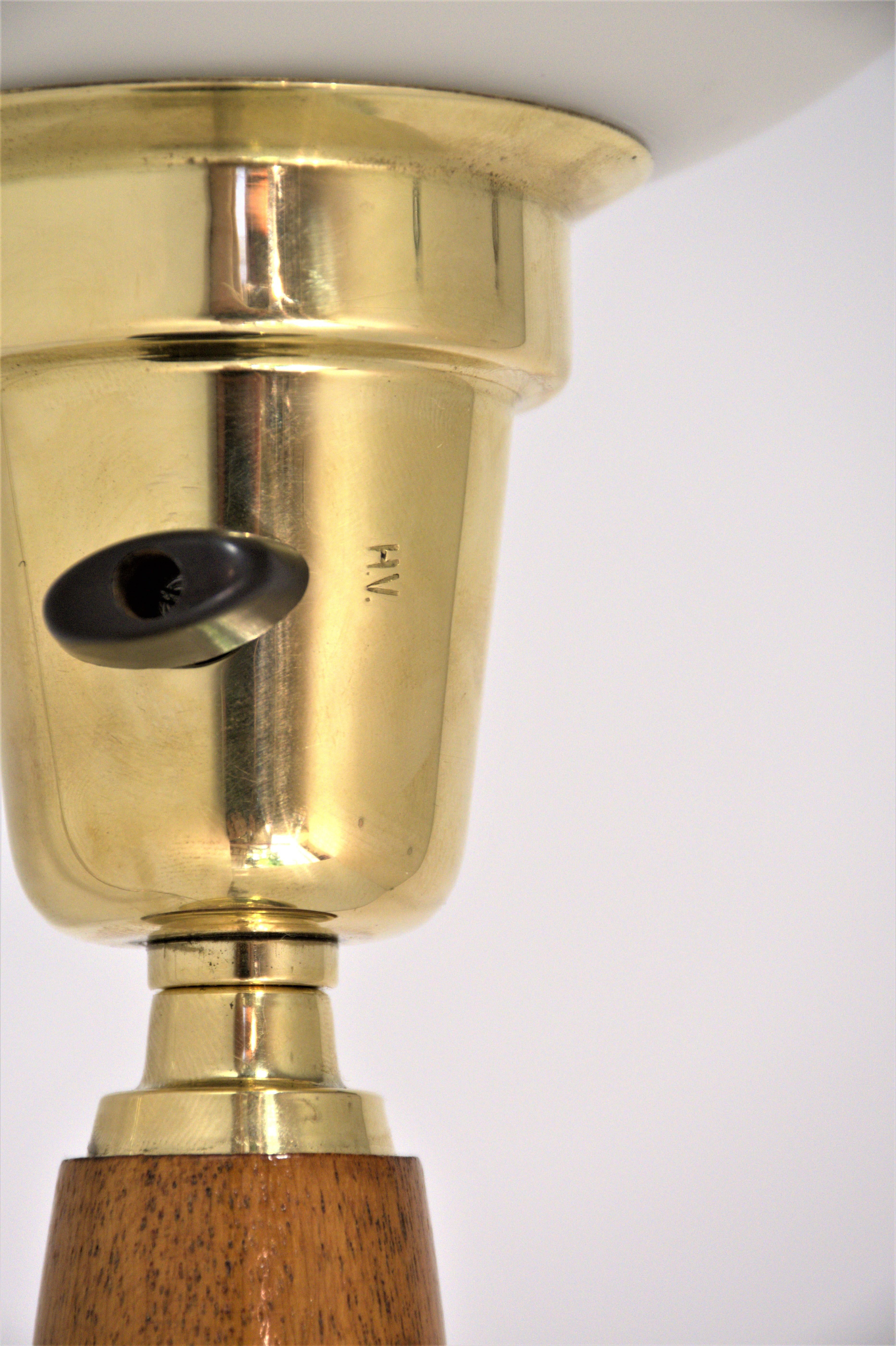 Lampe de table moderne suédoise en laiton et en Beeche par Hans Bergström, années 1940. en vente 7