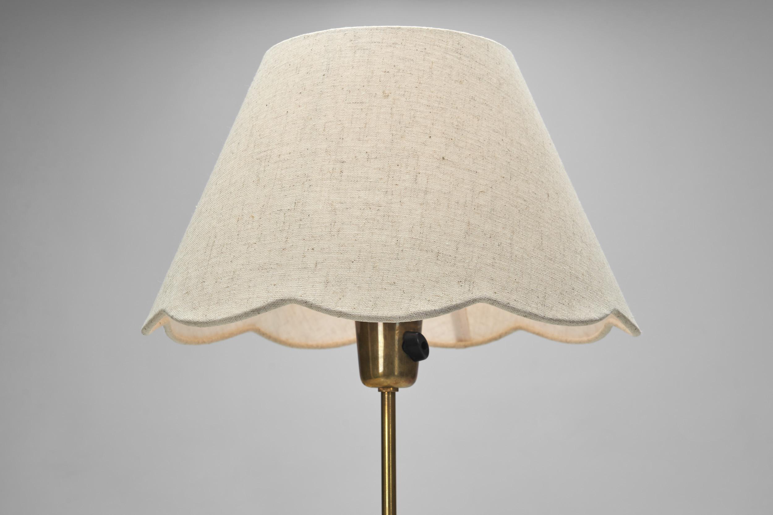 Lampadaire The Modernity en laiton et fonte pour ASEA, Suède années 1950 en vente 8