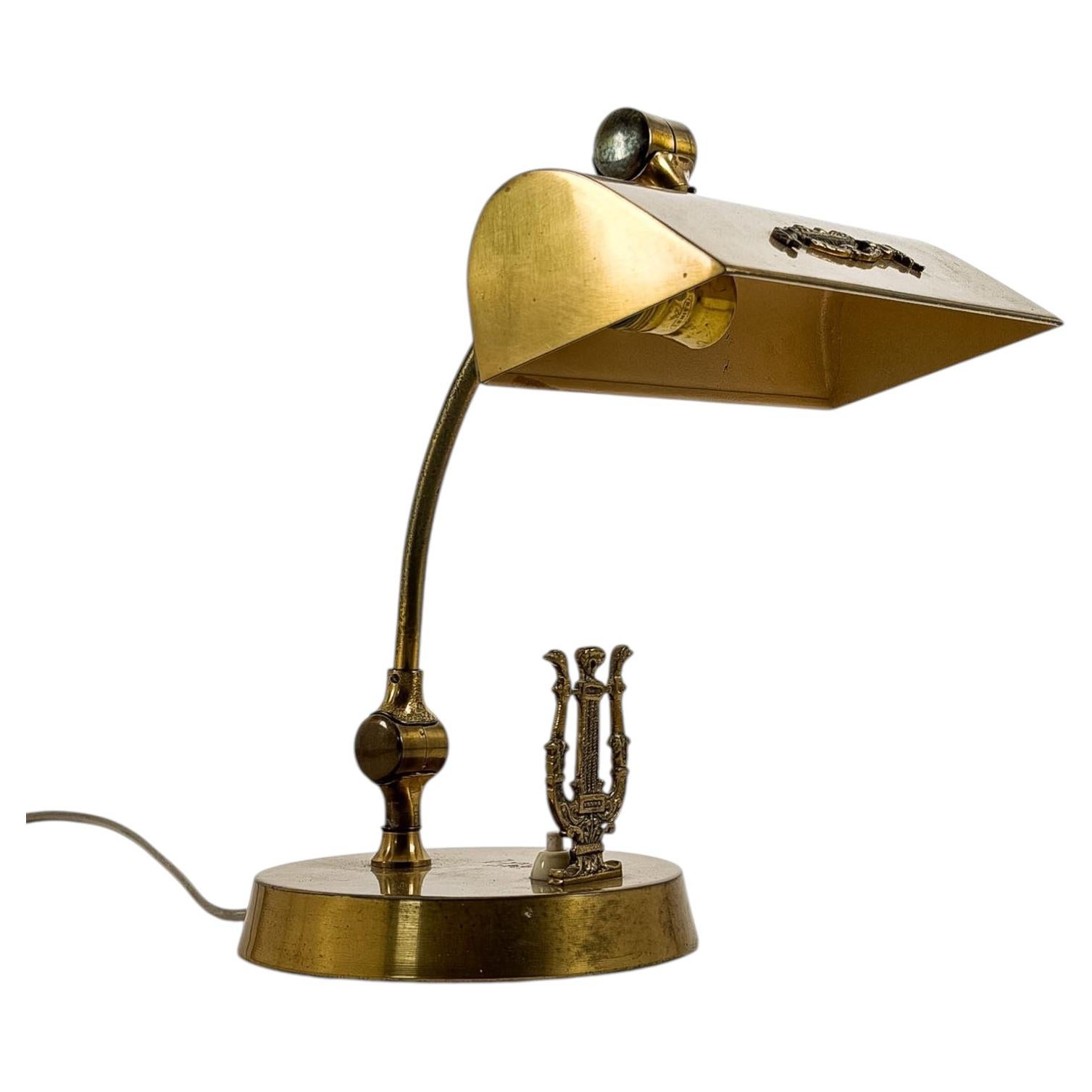 Uppsala Armaturhantverk, années 1940, lampe de piano, laiton en vente