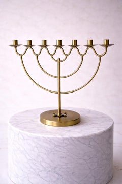 Candelabro moderno svedese a sette luci in ottone di Lars Holmström, anni '50