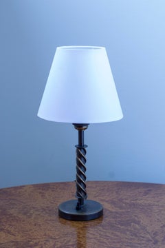 Swedish modern brass table lamp in the manner of Böhlmarks, 1940s