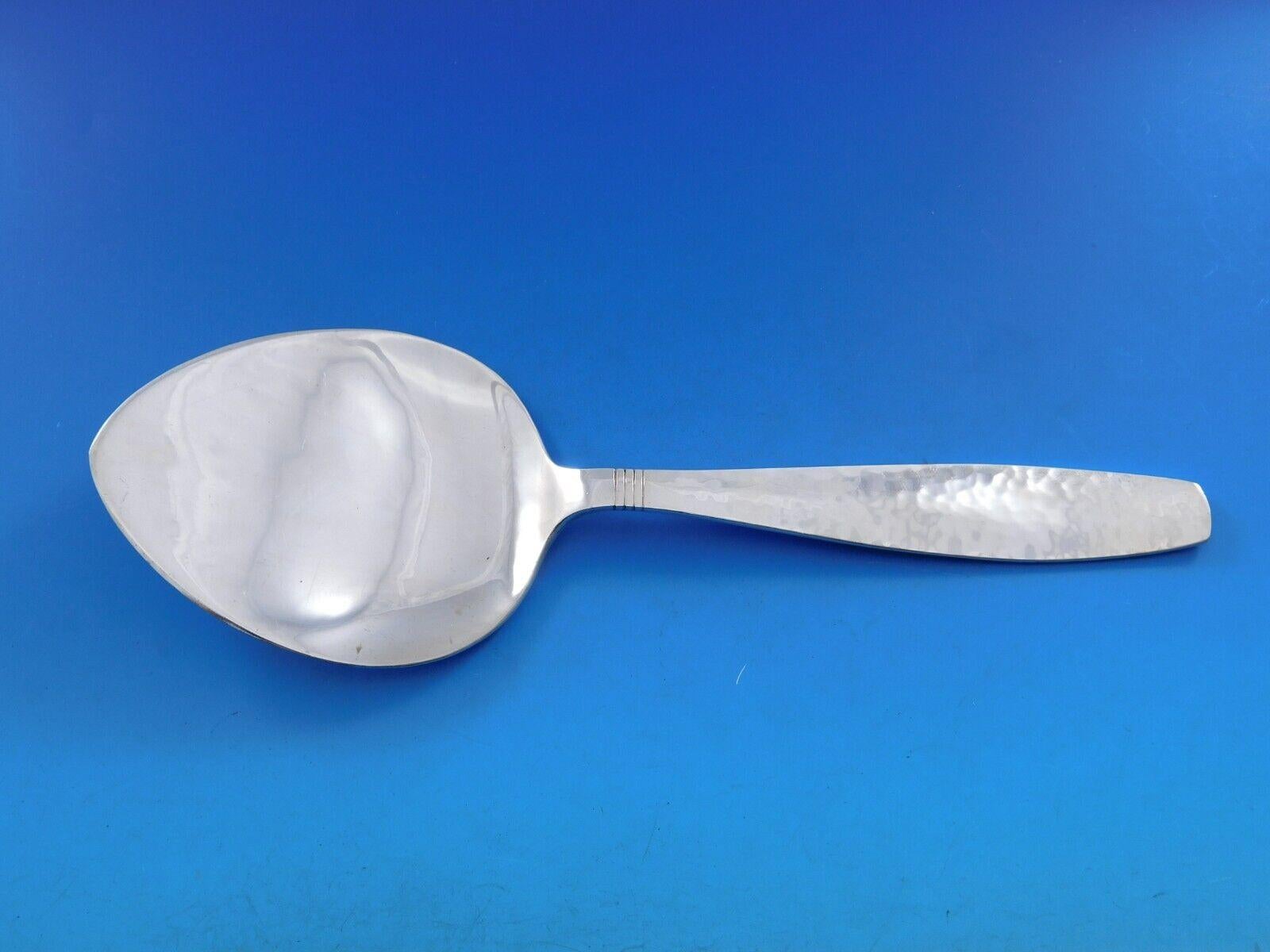 Ensemble de couverts en argent sterling martelé Swedish Modern par Allan Adler, 90 pièces en vente 2