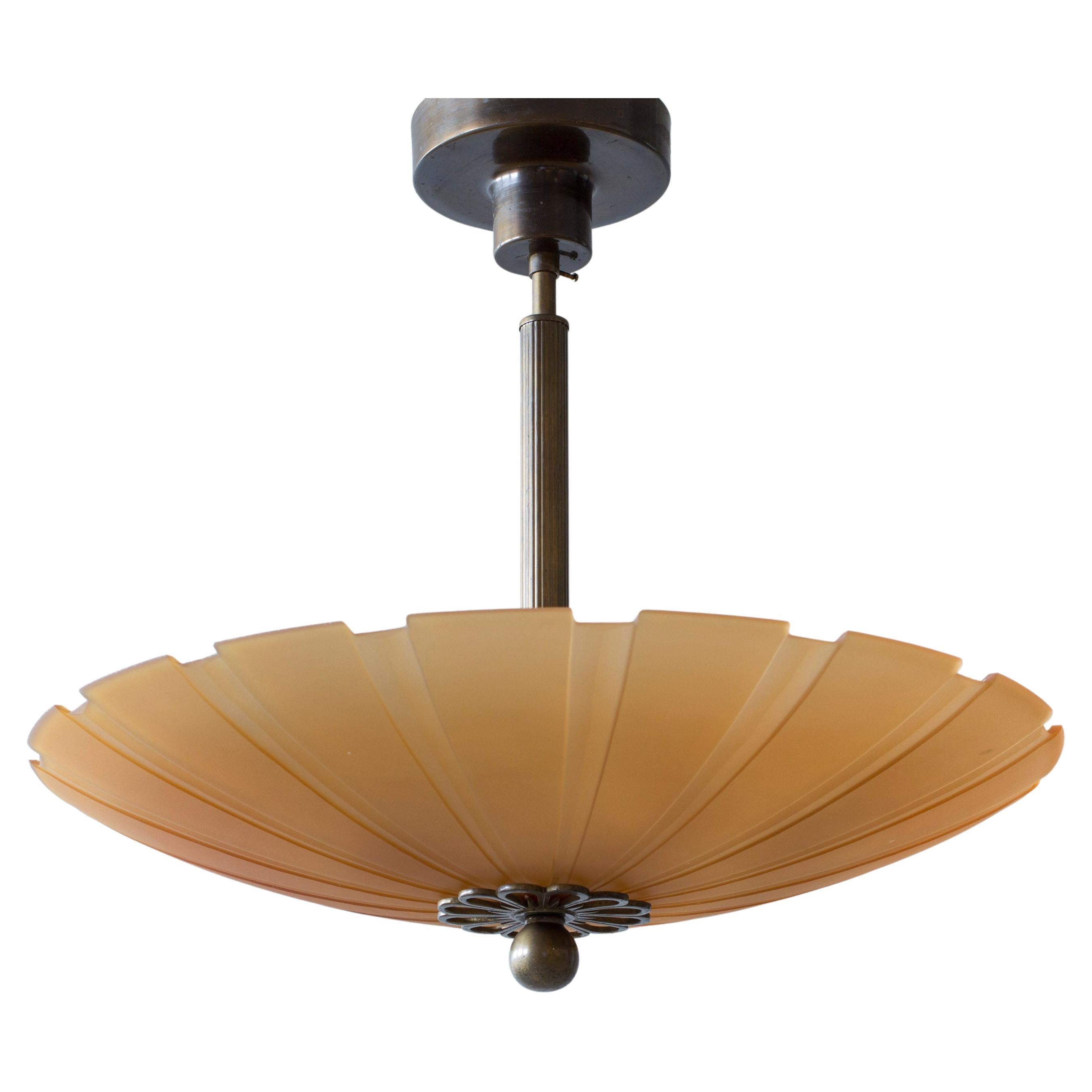 Plafonnier moderne suédois avec verre Havanna par Malmö Metallvarufabrik, années 1930 en vente