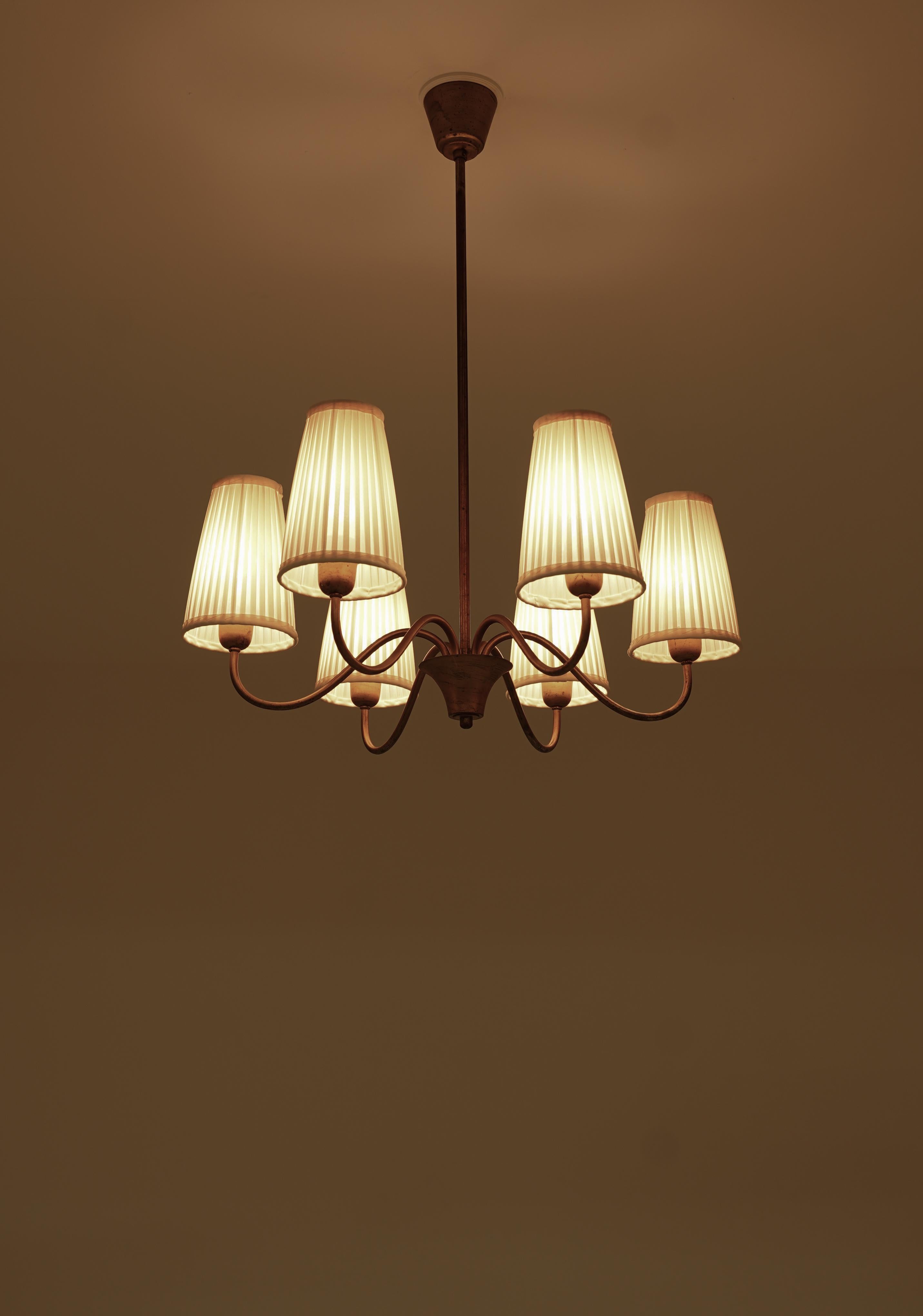 Ottone Lampadario moderno svedese di Böhlmarks in ottone, anni '40 in vendita