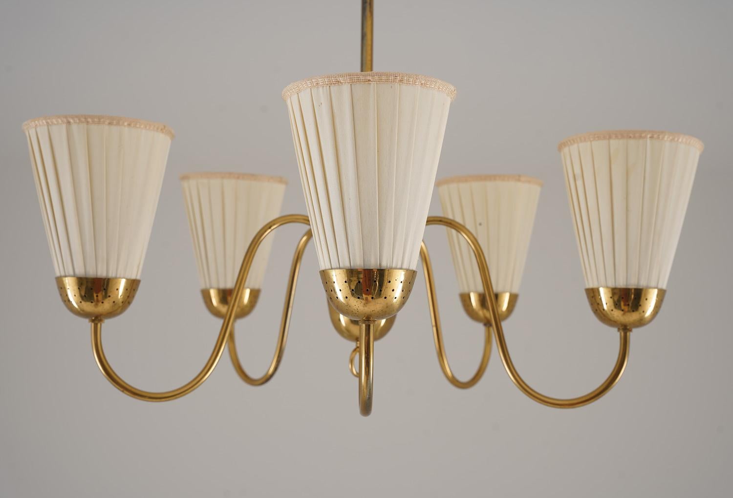 Lampadario moderno svedese in ottone di Bergboms In condizioni buone in vendita a Karlstad, SE